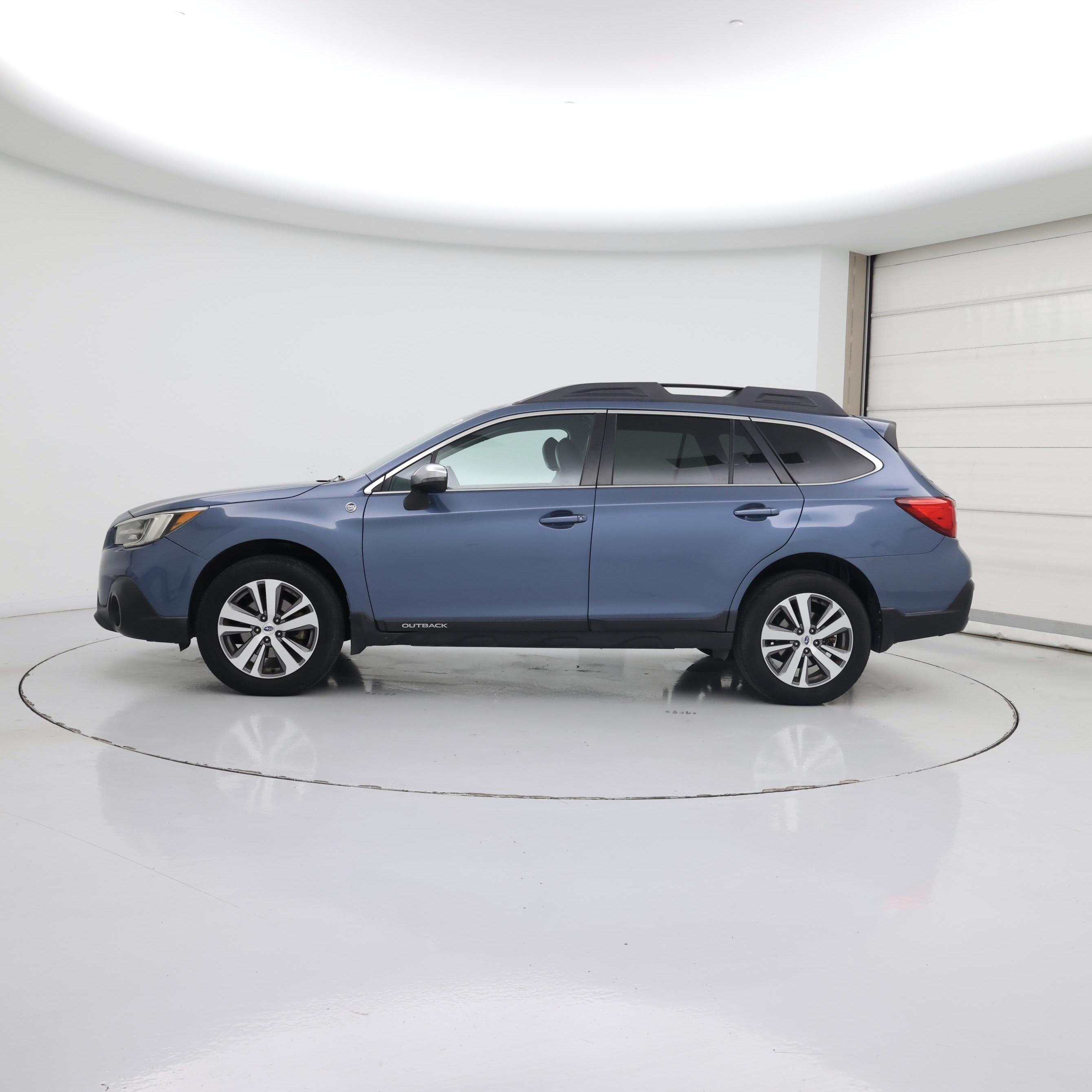 Thumbnail: 2018 Subaru Outback - 3