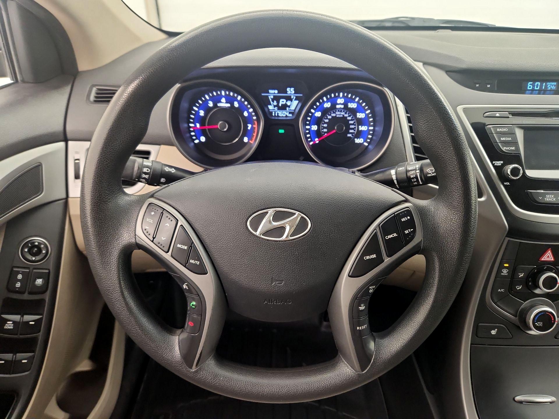 Thumbnail: 2014 Hyundai Elantra - 10