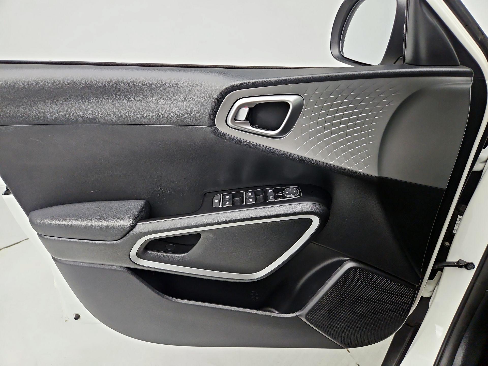 Thumbnail: 2021 Kia Soul - 12