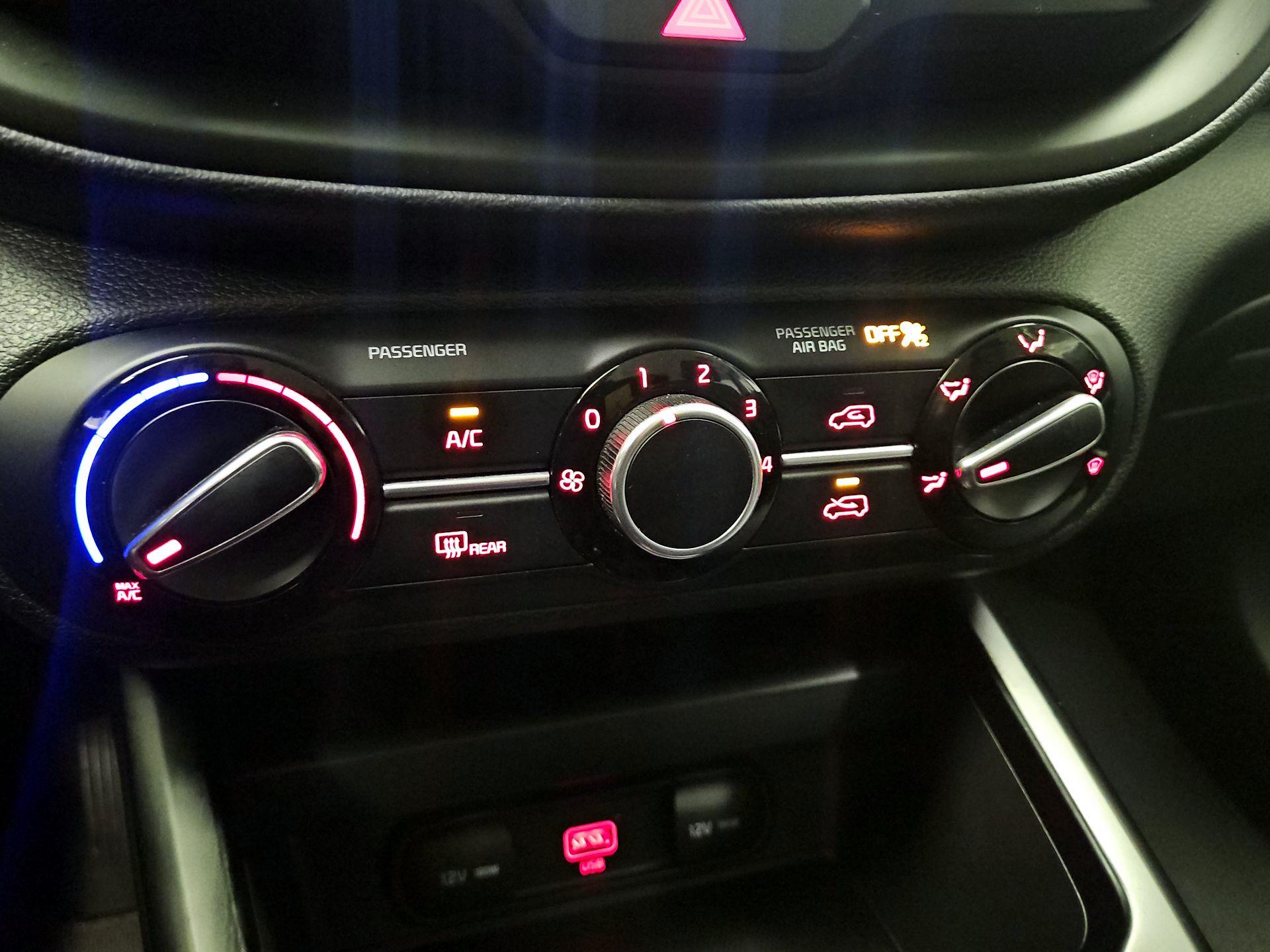 Thumbnail: 2021 Kia Soul - 16