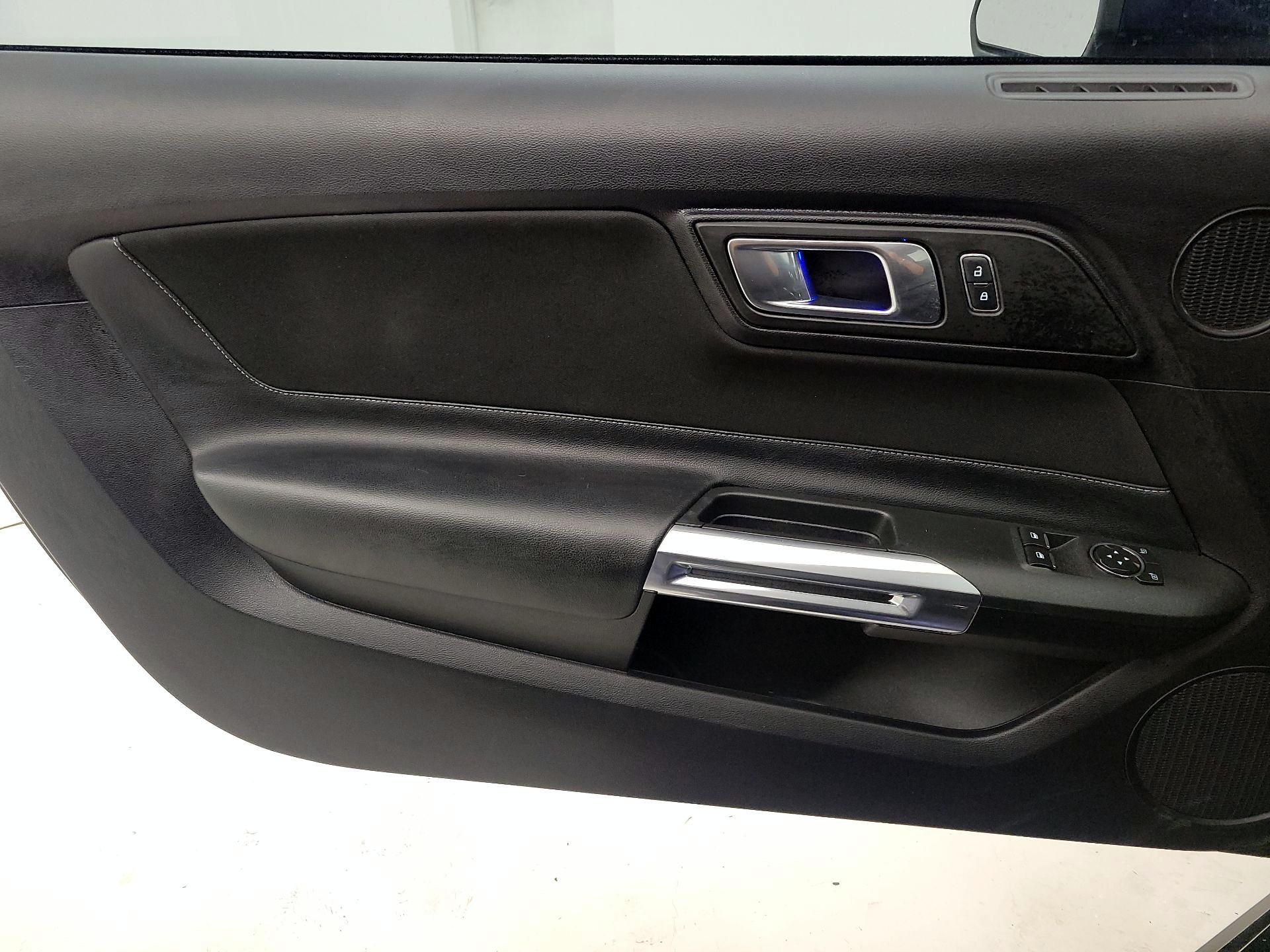 Thumbnail: 2018 Ford Mustang - 12