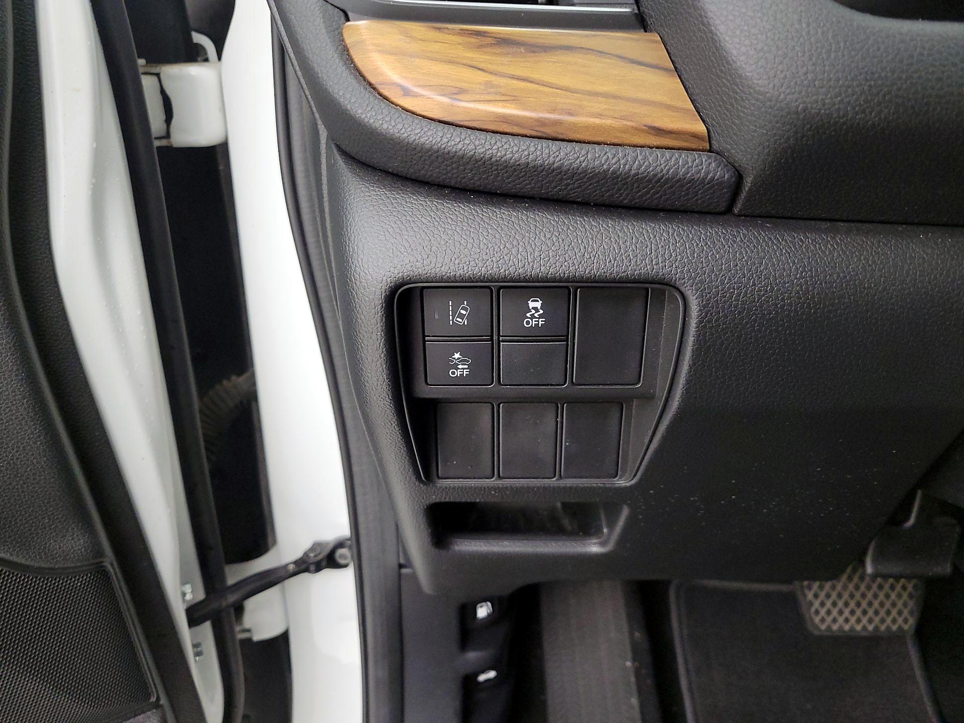 Thumbnail: 2018 Honda CR-V - 11