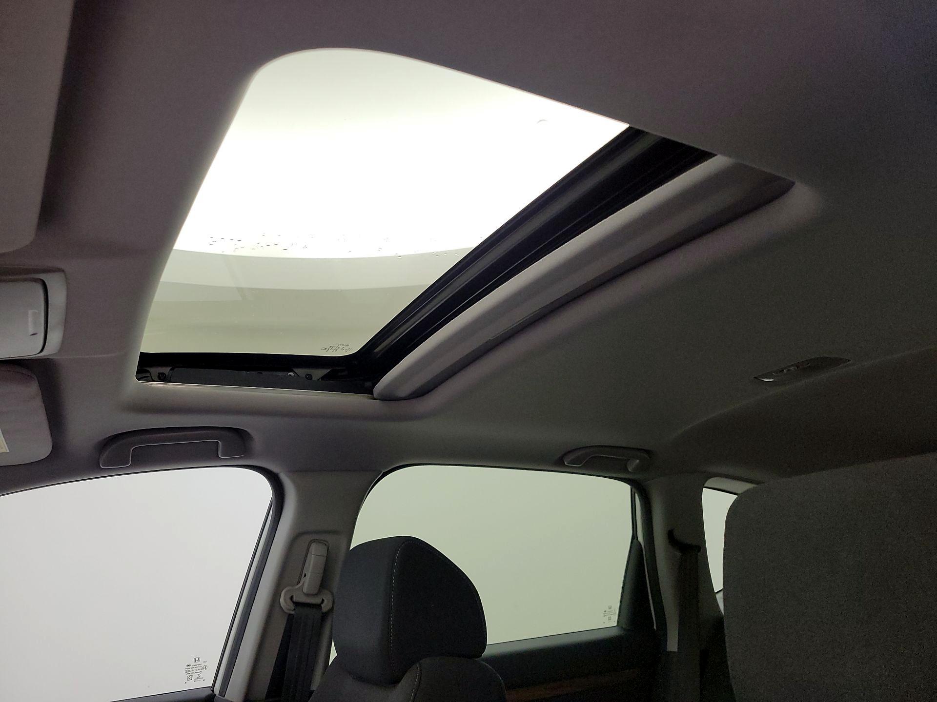 Thumbnail: 2018 Honda CR-V - 17