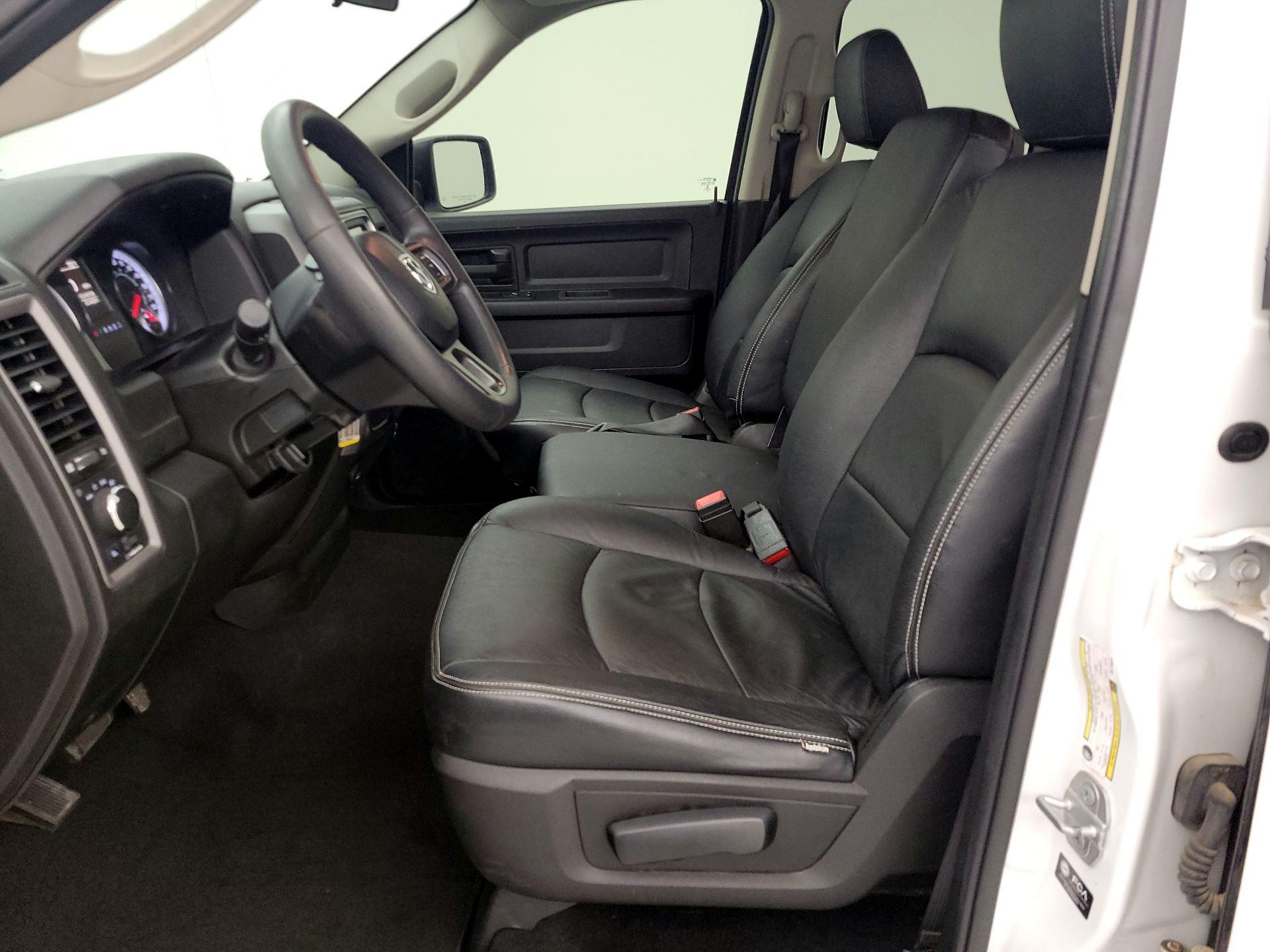 Thumbnail: 2022 RAM 1500 Classic - 11