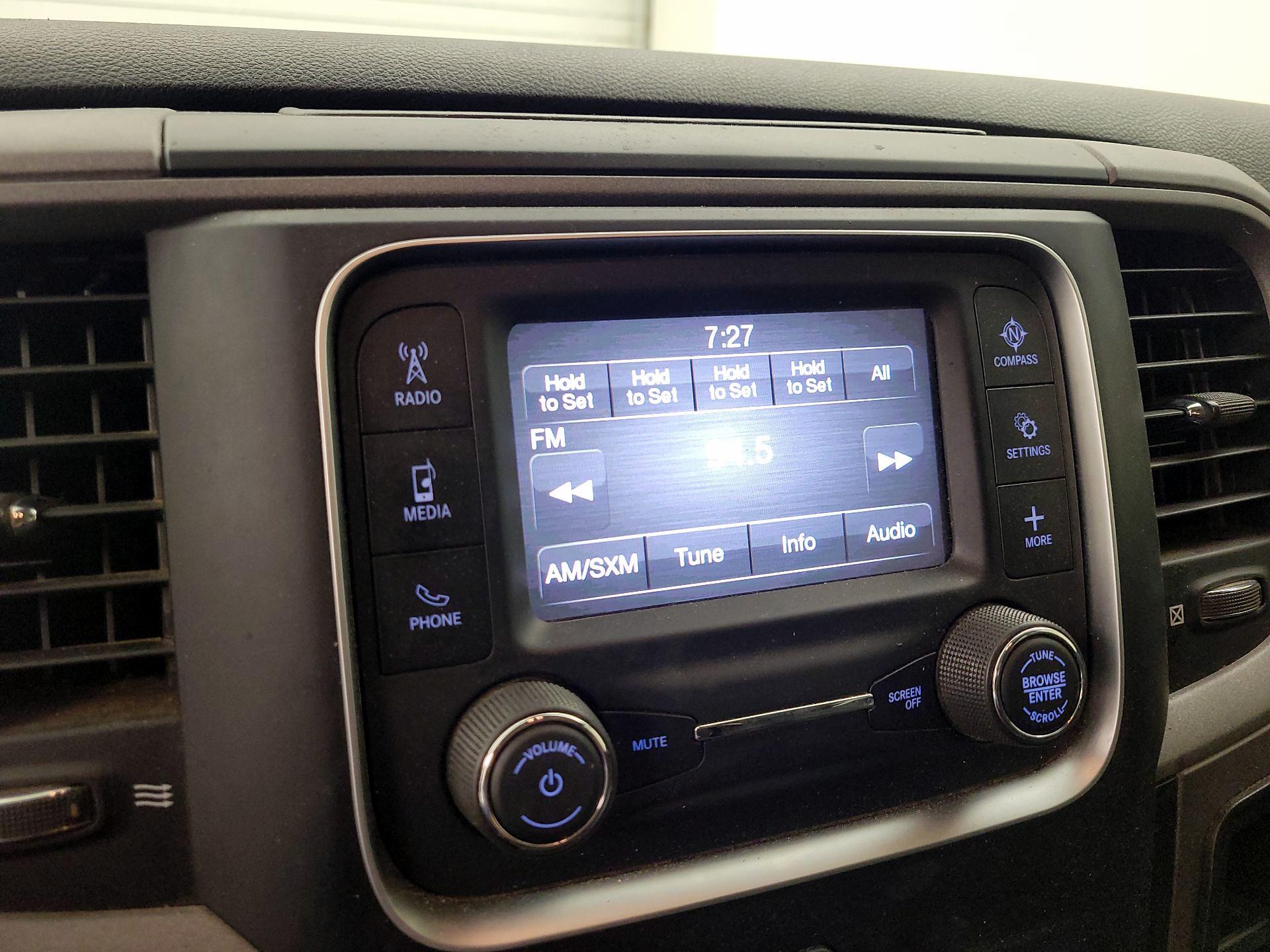 Thumbnail: 2022 RAM 1500 Classic - 15