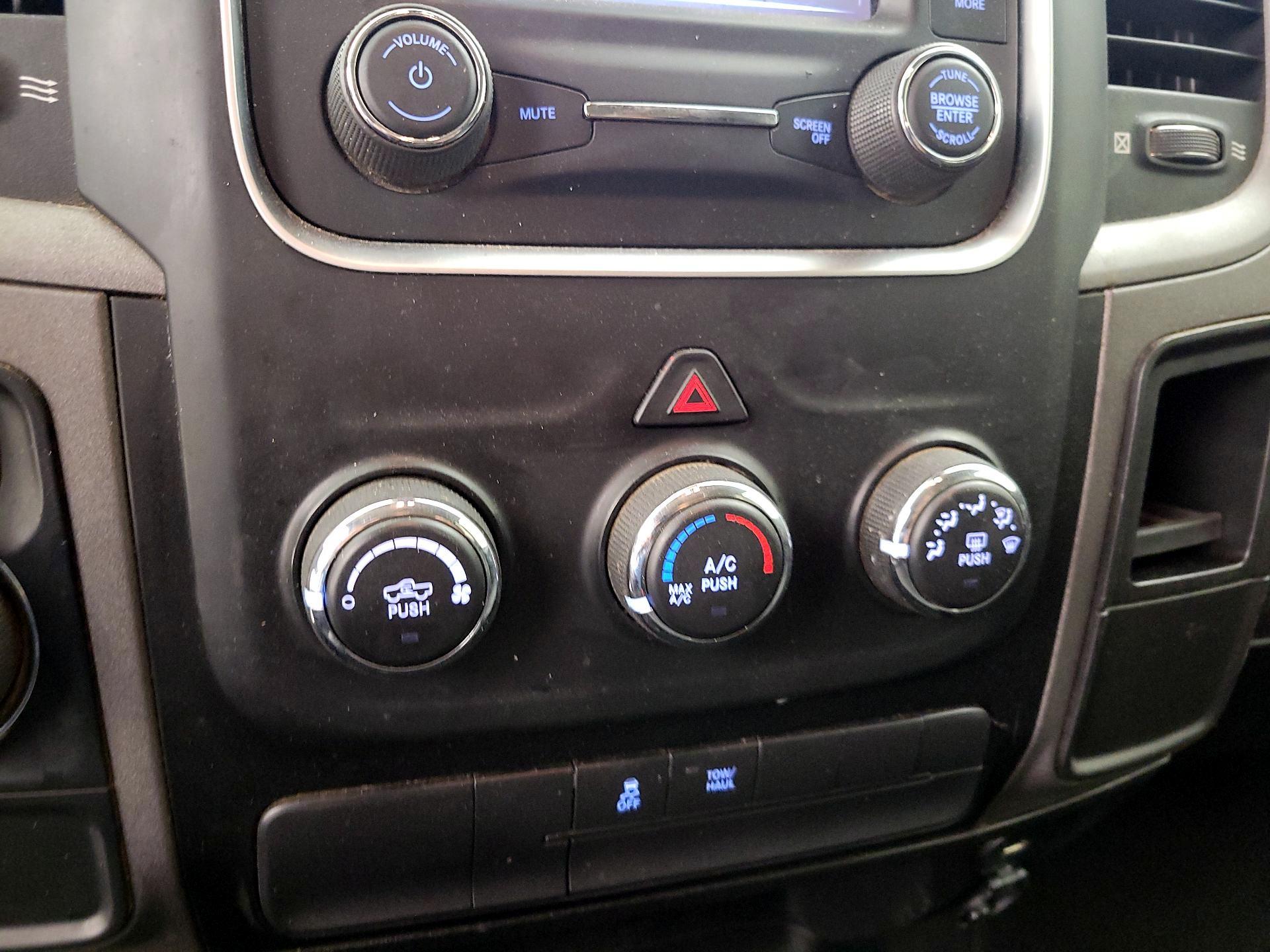 Thumbnail: 2022 RAM 1500 Classic - 16