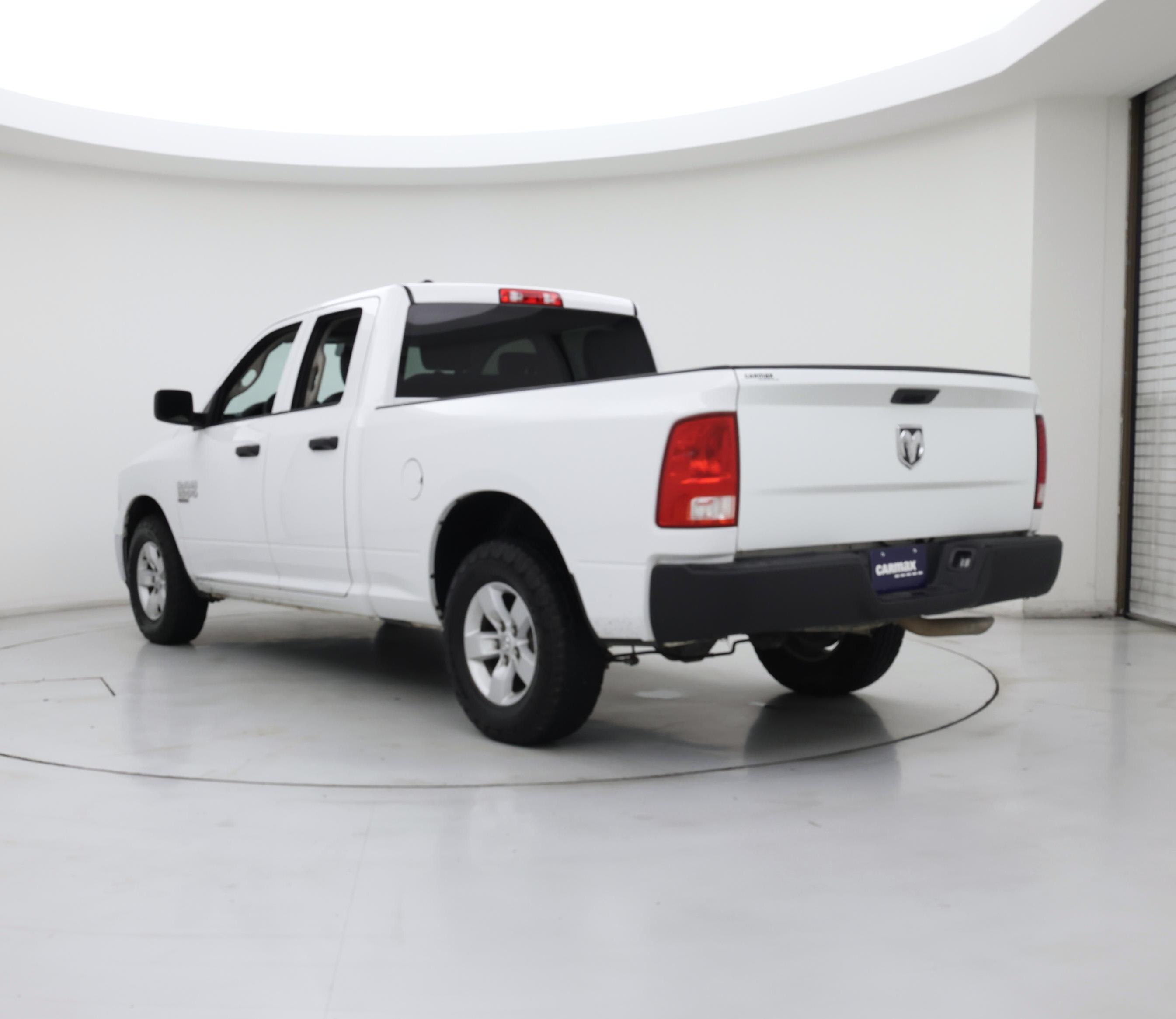 Thumbnail: 2022 RAM 1500 Classic - 2