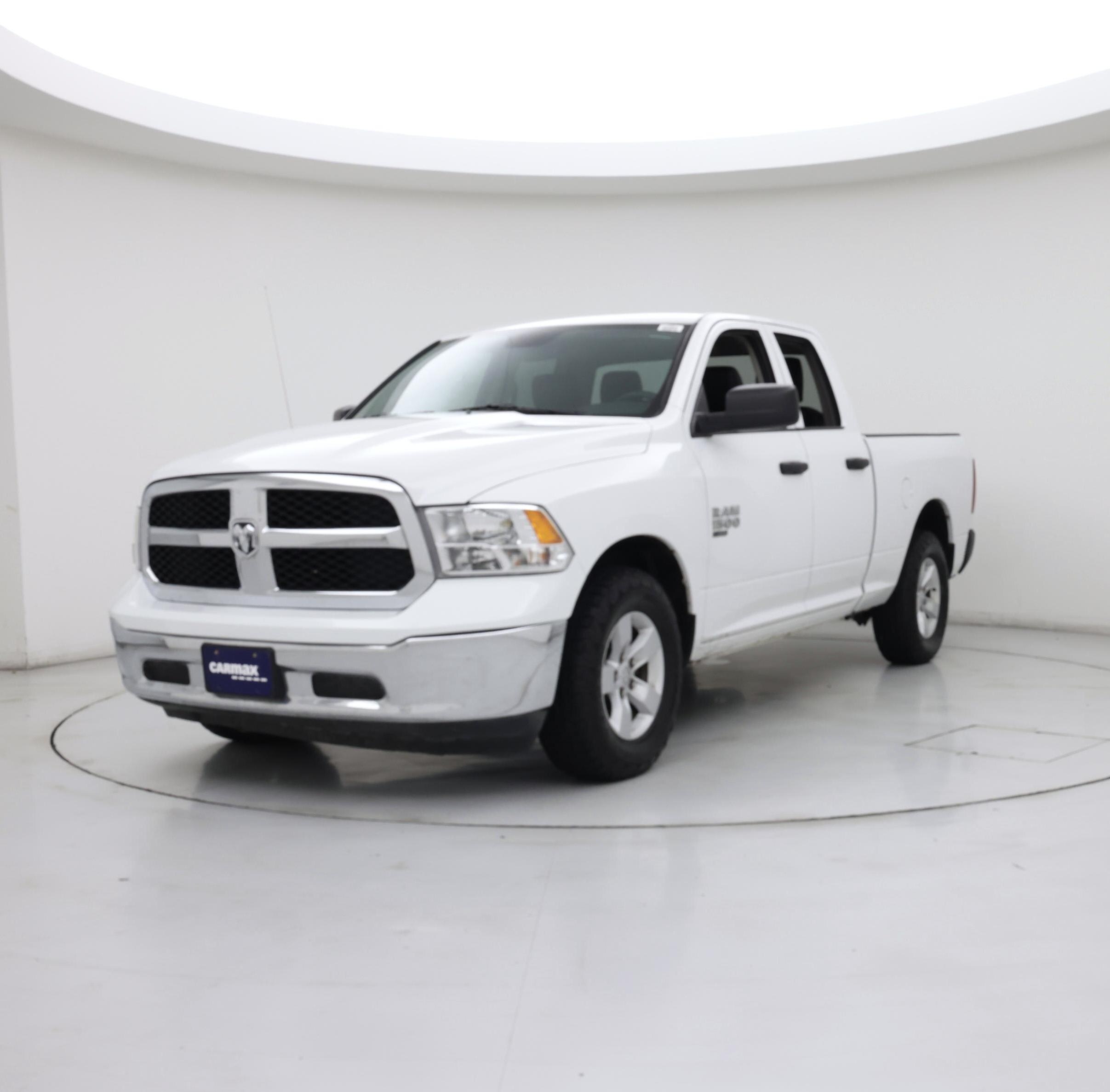 Thumbnail: 2022 RAM 1500 Classic - 4