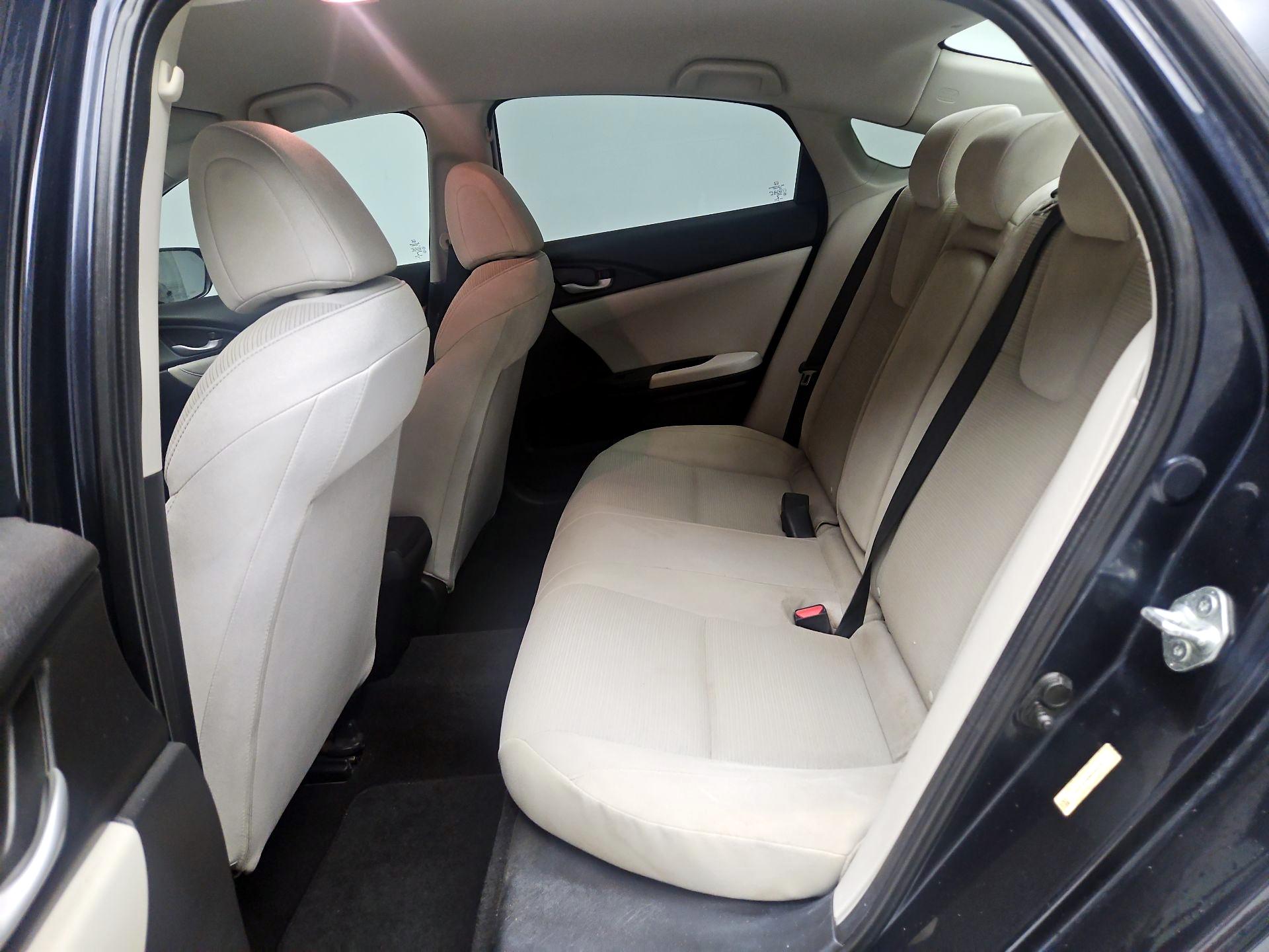 Thumbnail: 2021 Honda Insight - 19