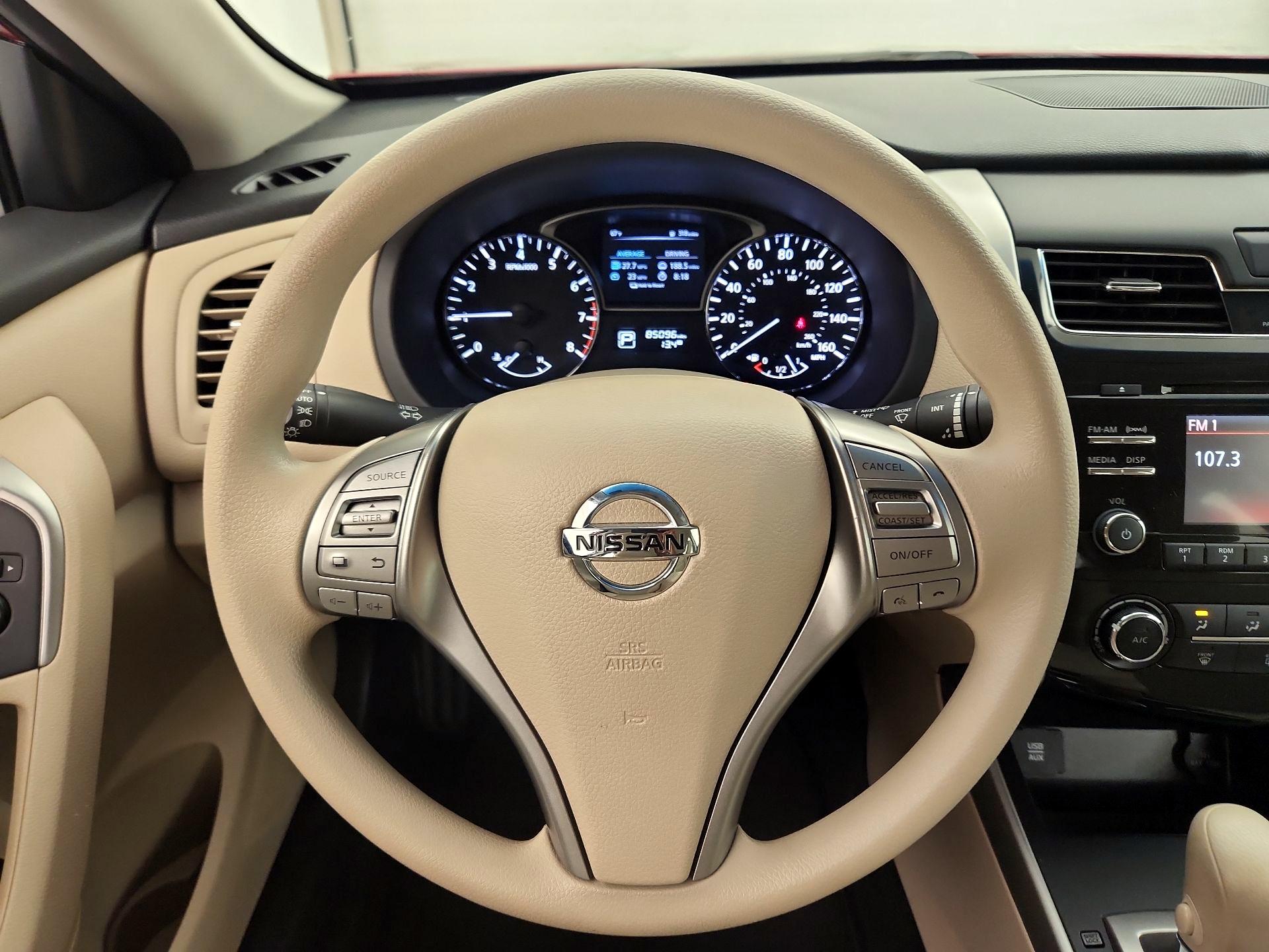 Thumbnail: 2015 Nissan Altima - 10