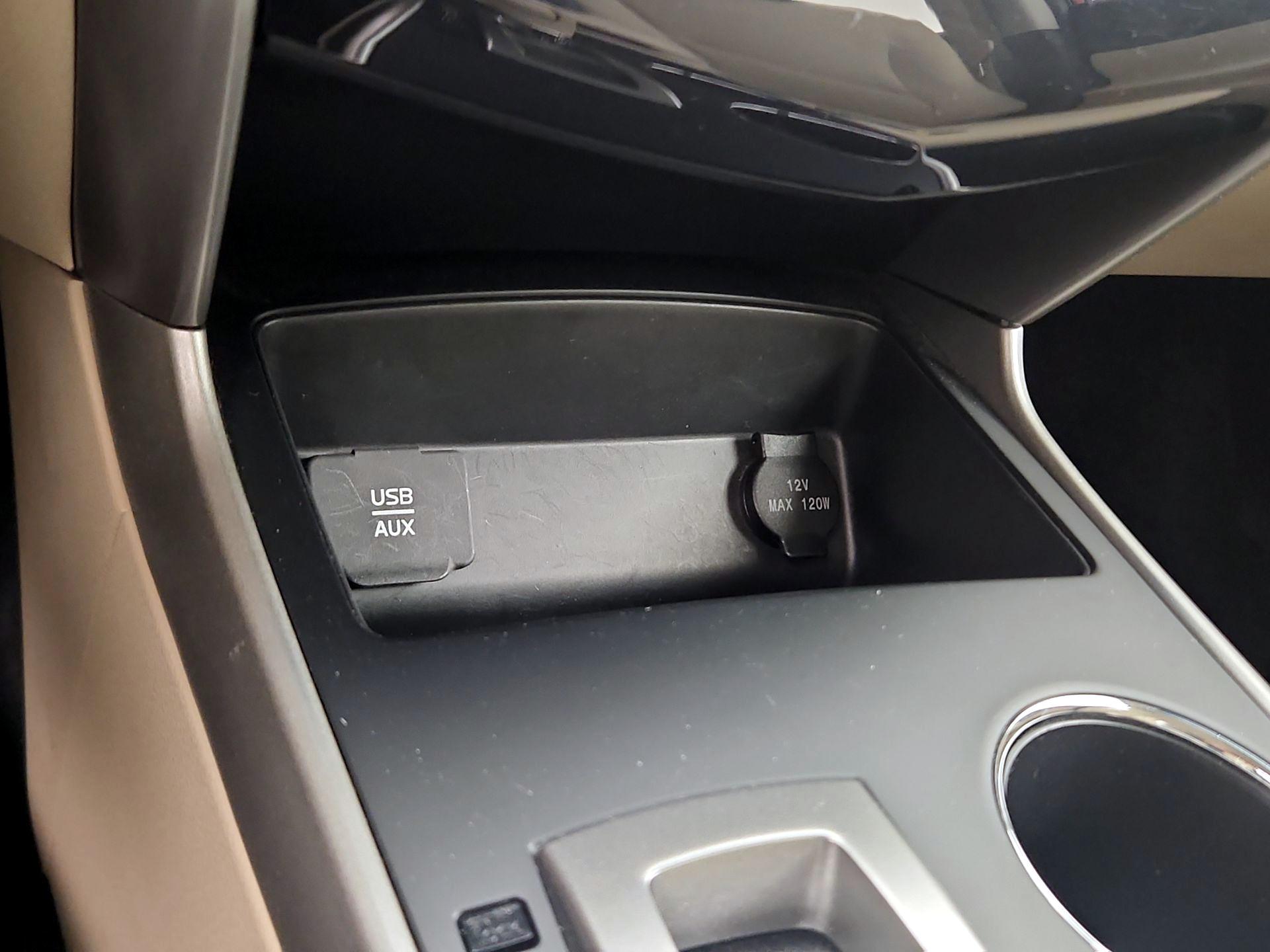 Thumbnail: 2015 Nissan Altima - 18