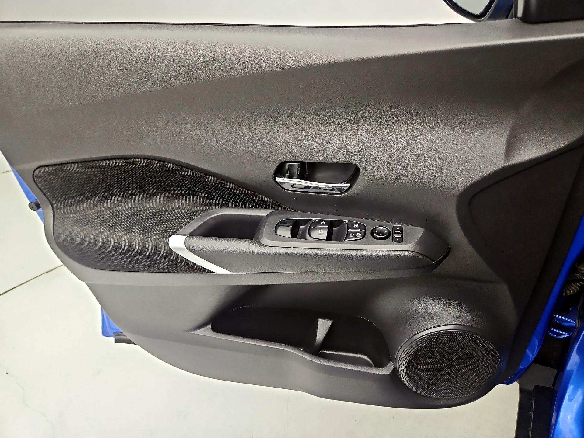 Thumbnail: 2022 Nissan Kicks - 12