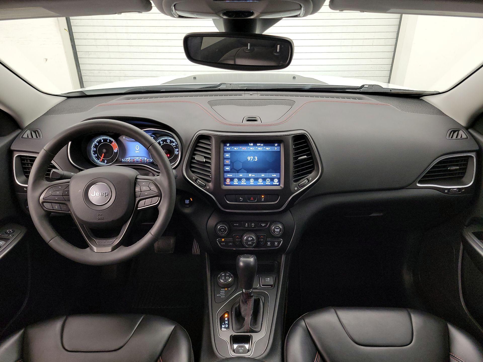 Thumbnail: 2022 Jeep Cherokee - 9