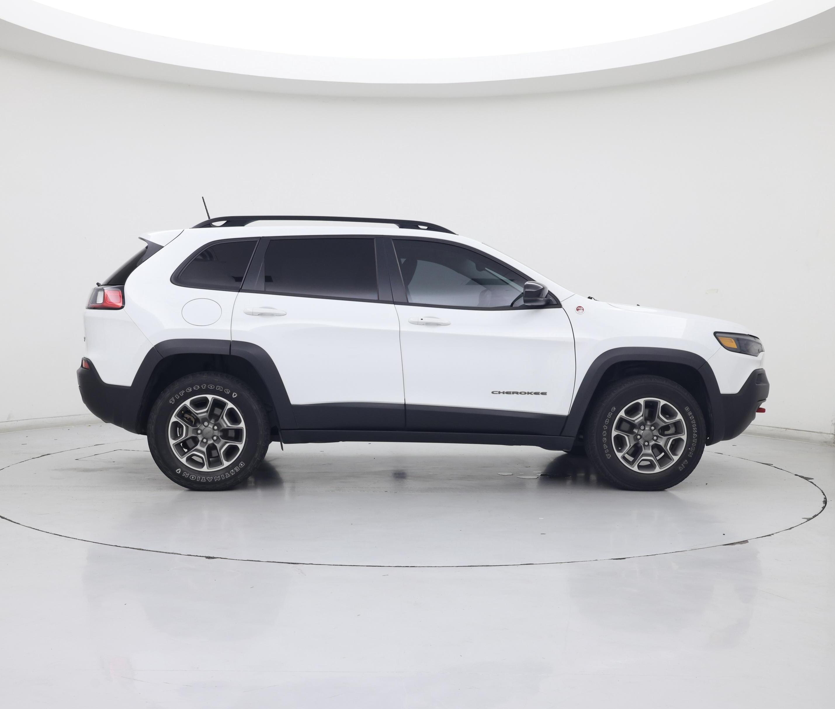 Thumbnail: 2022 Jeep Cherokee - 7