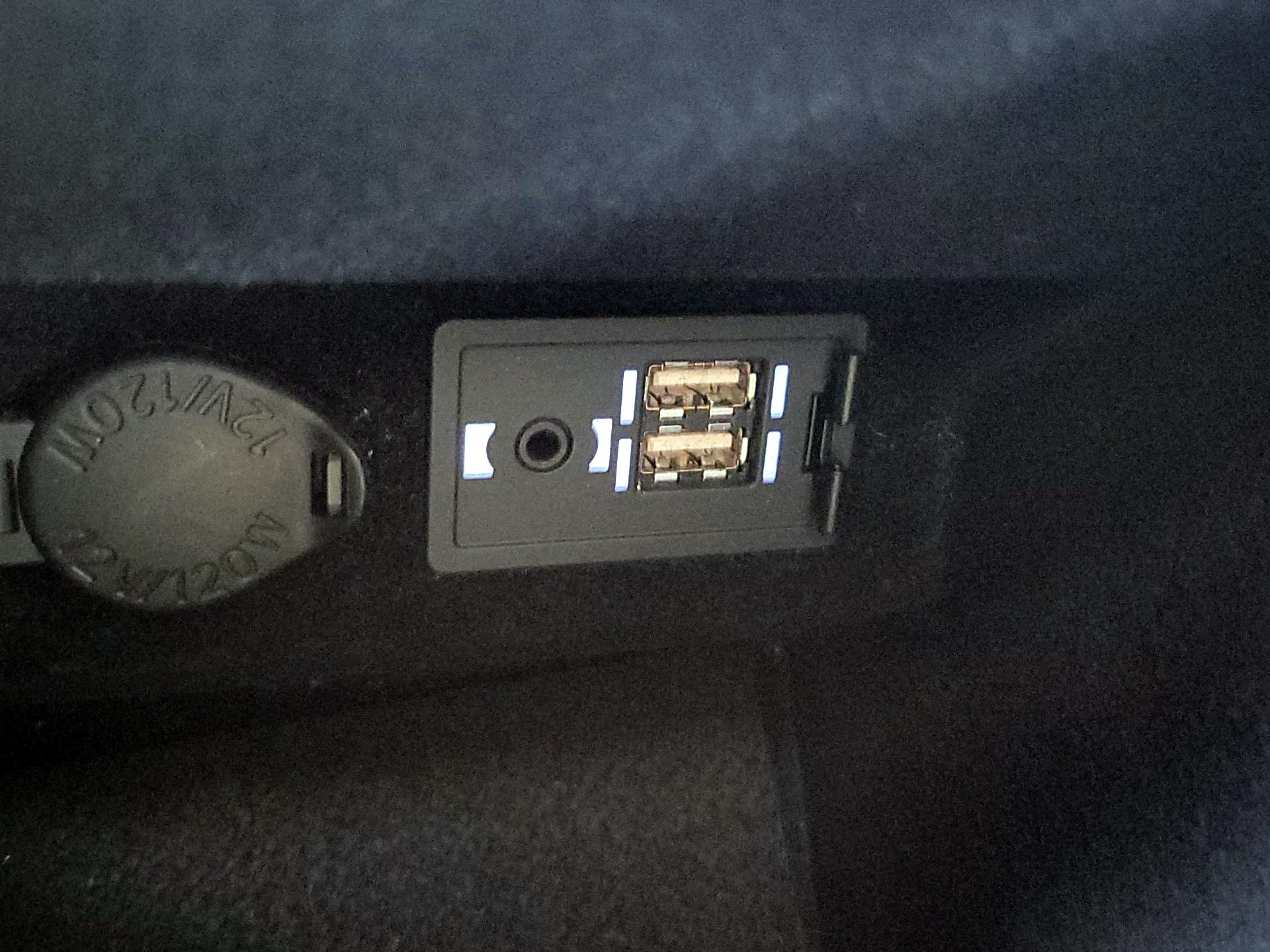 Thumbnail: 2017 Lexus ES - 18