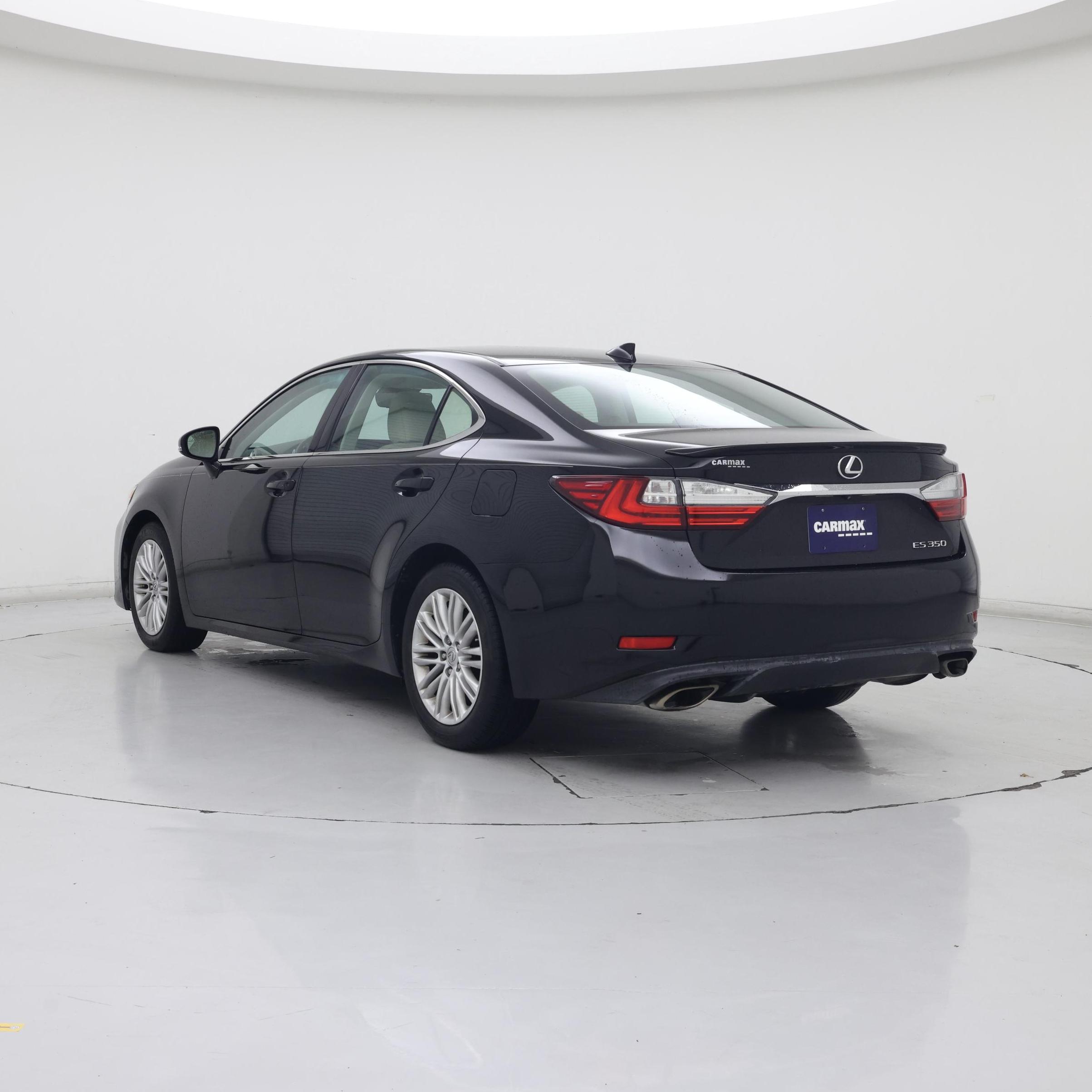 Thumbnail: 2017 Lexus ES - 2