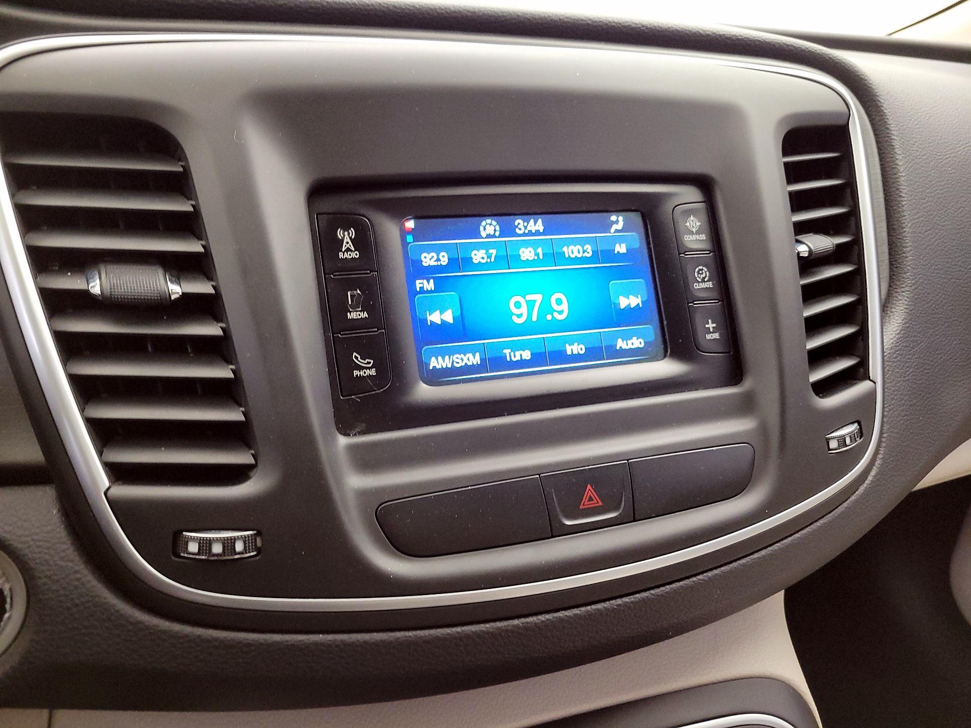 Thumbnail: 2015 Chrysler 200 - 15