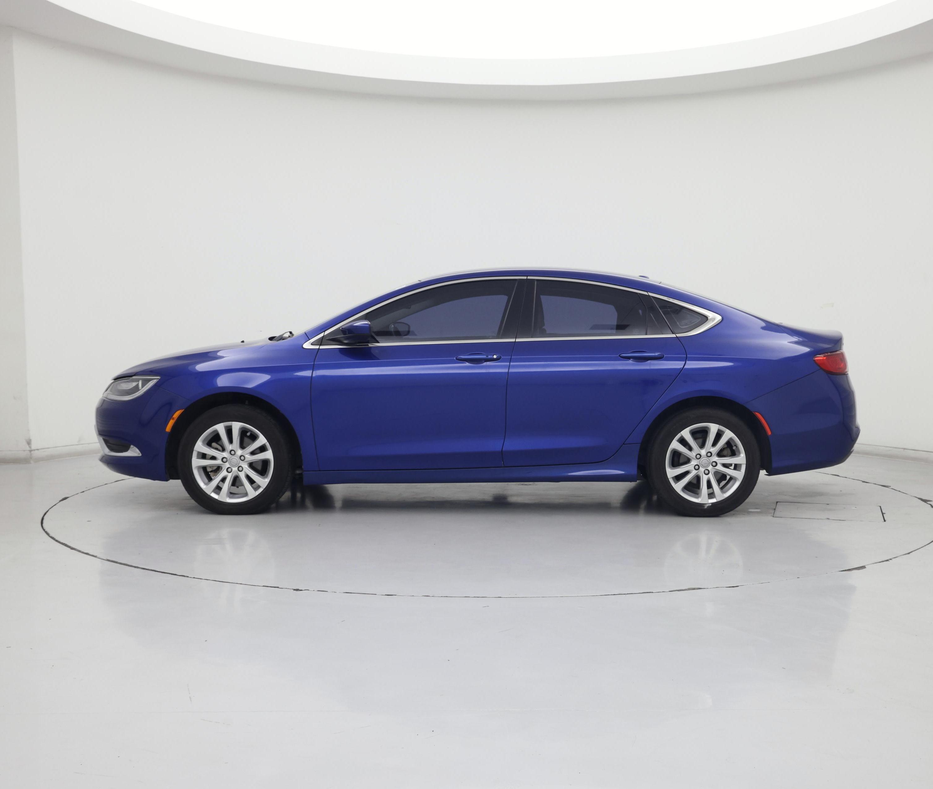 Thumbnail: 2015 Chrysler 200 - 3
