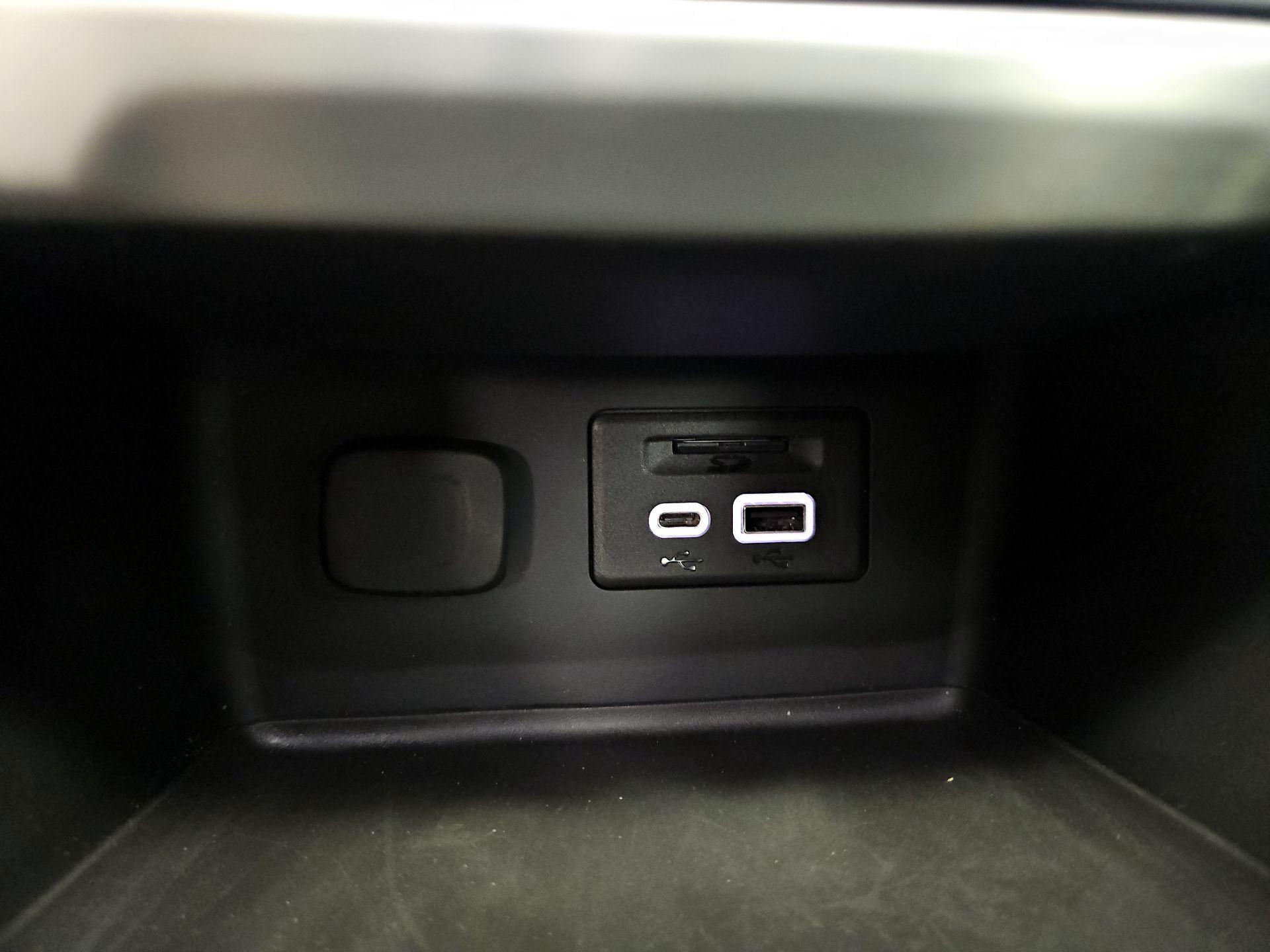 Thumbnail: 2023 GMC Acadia - 18