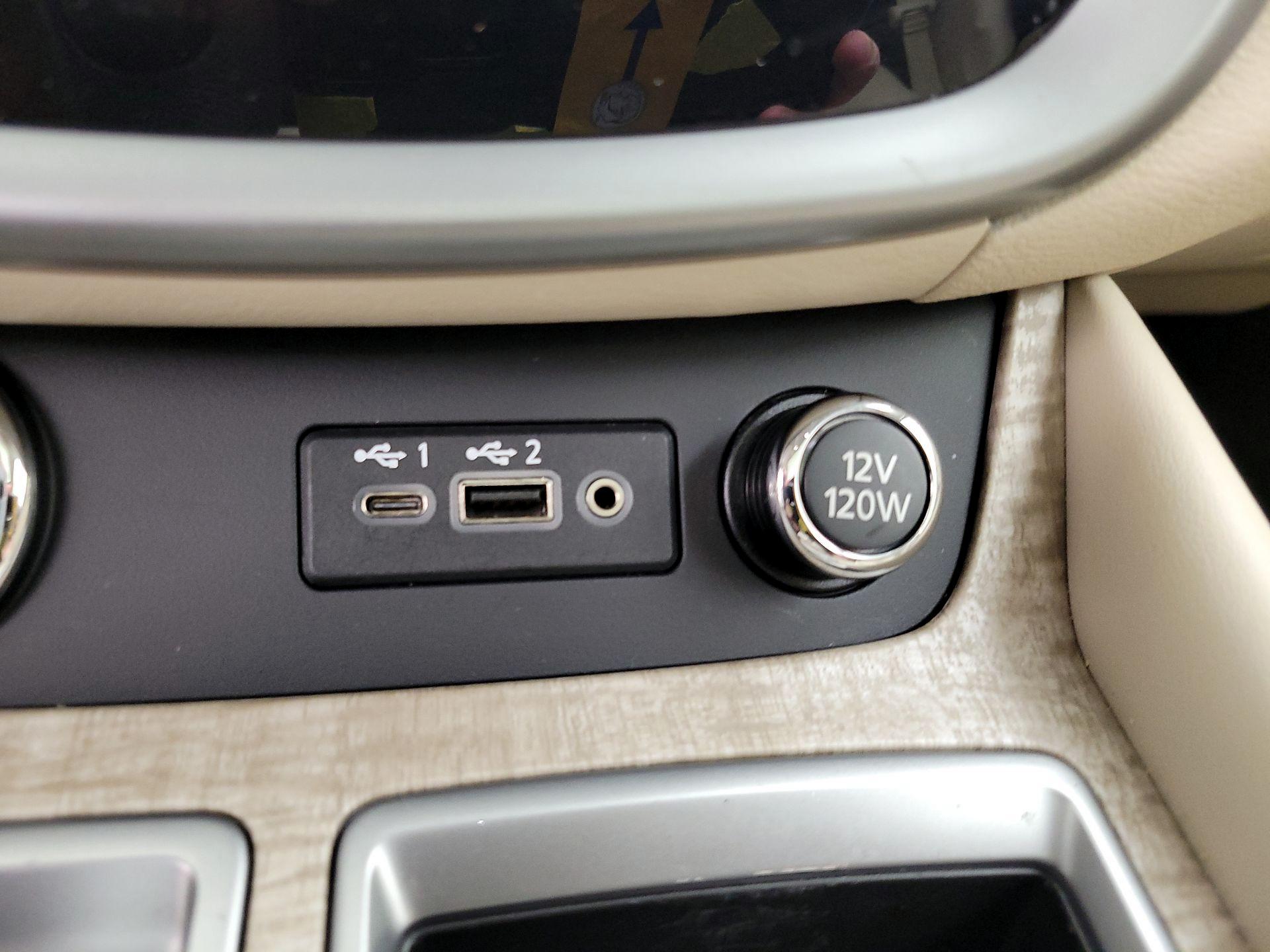 Thumbnail: 2019 Nissan Murano - 19