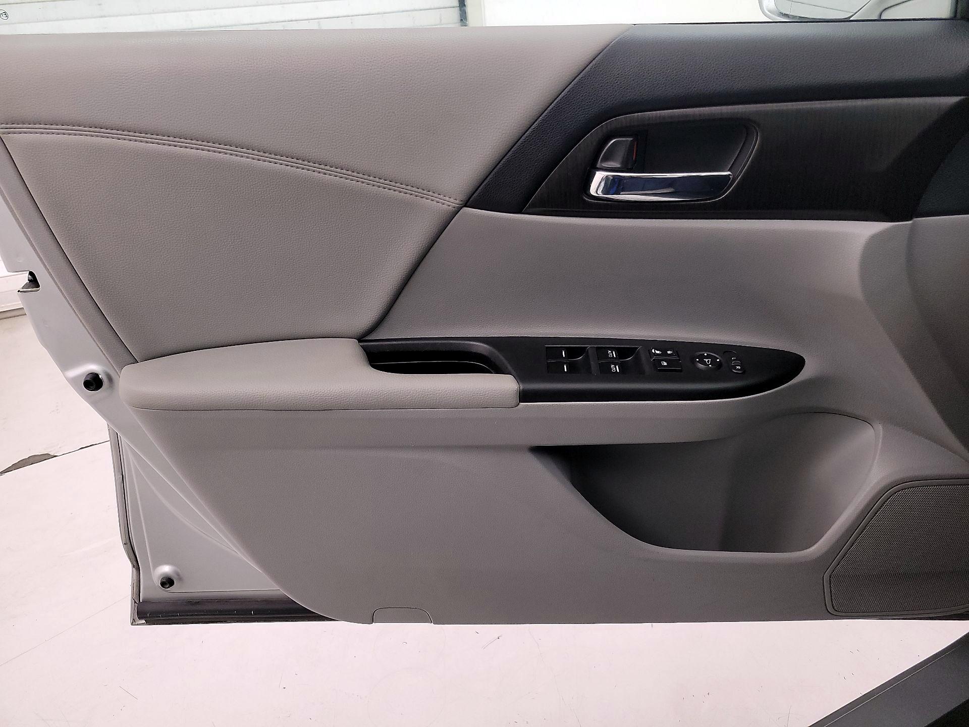 Thumbnail: 2014 Honda Accord - 12