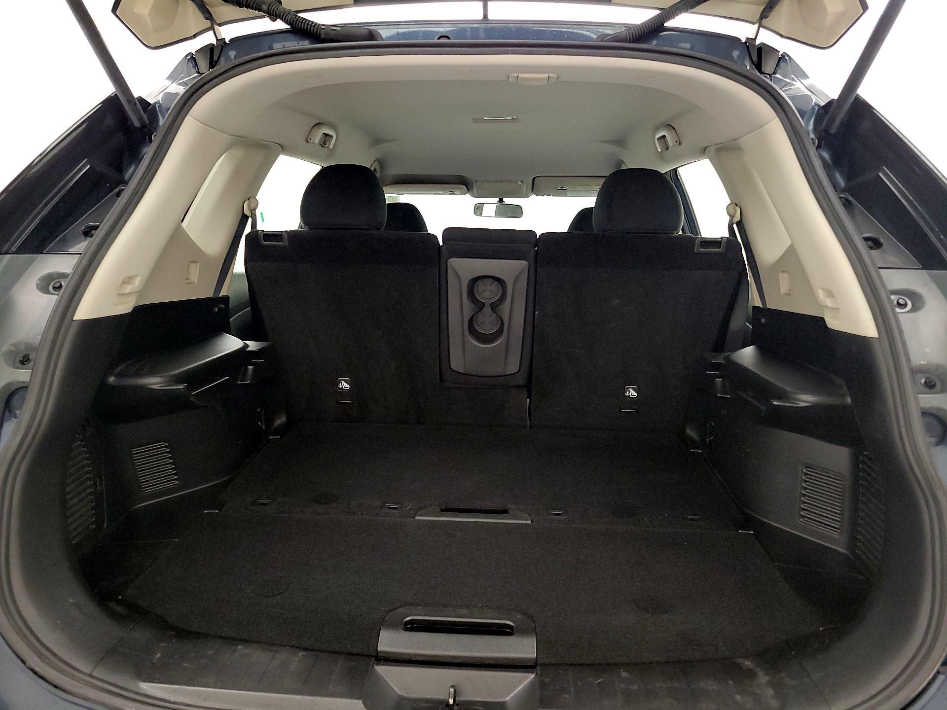 Thumbnail: 2016 Nissan Rogue - 20