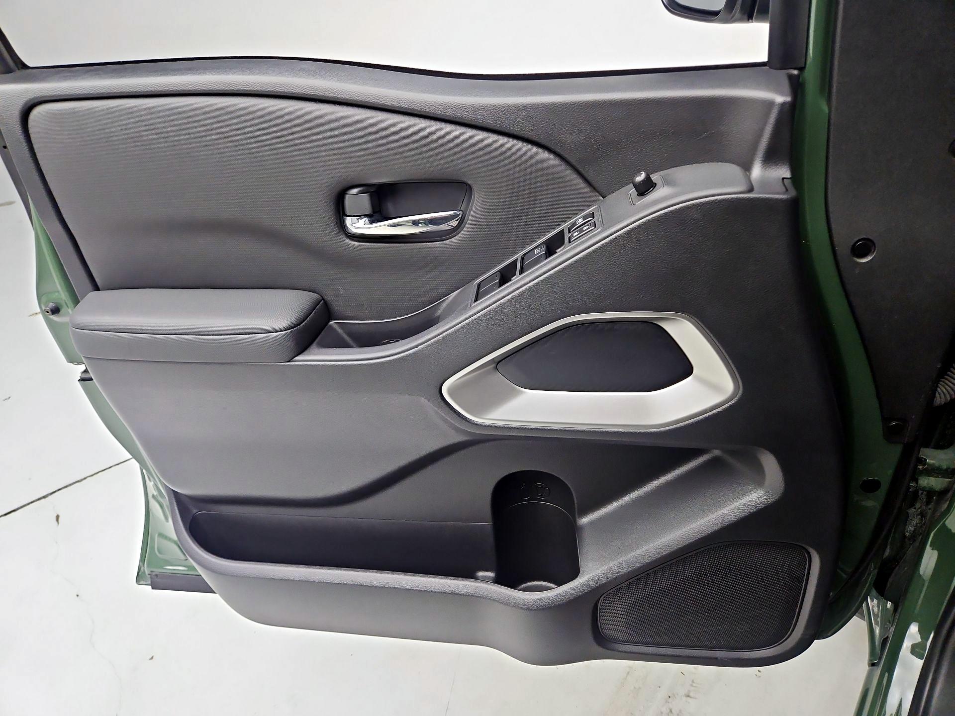 Thumbnail: 2023 Nissan Frontier - 12