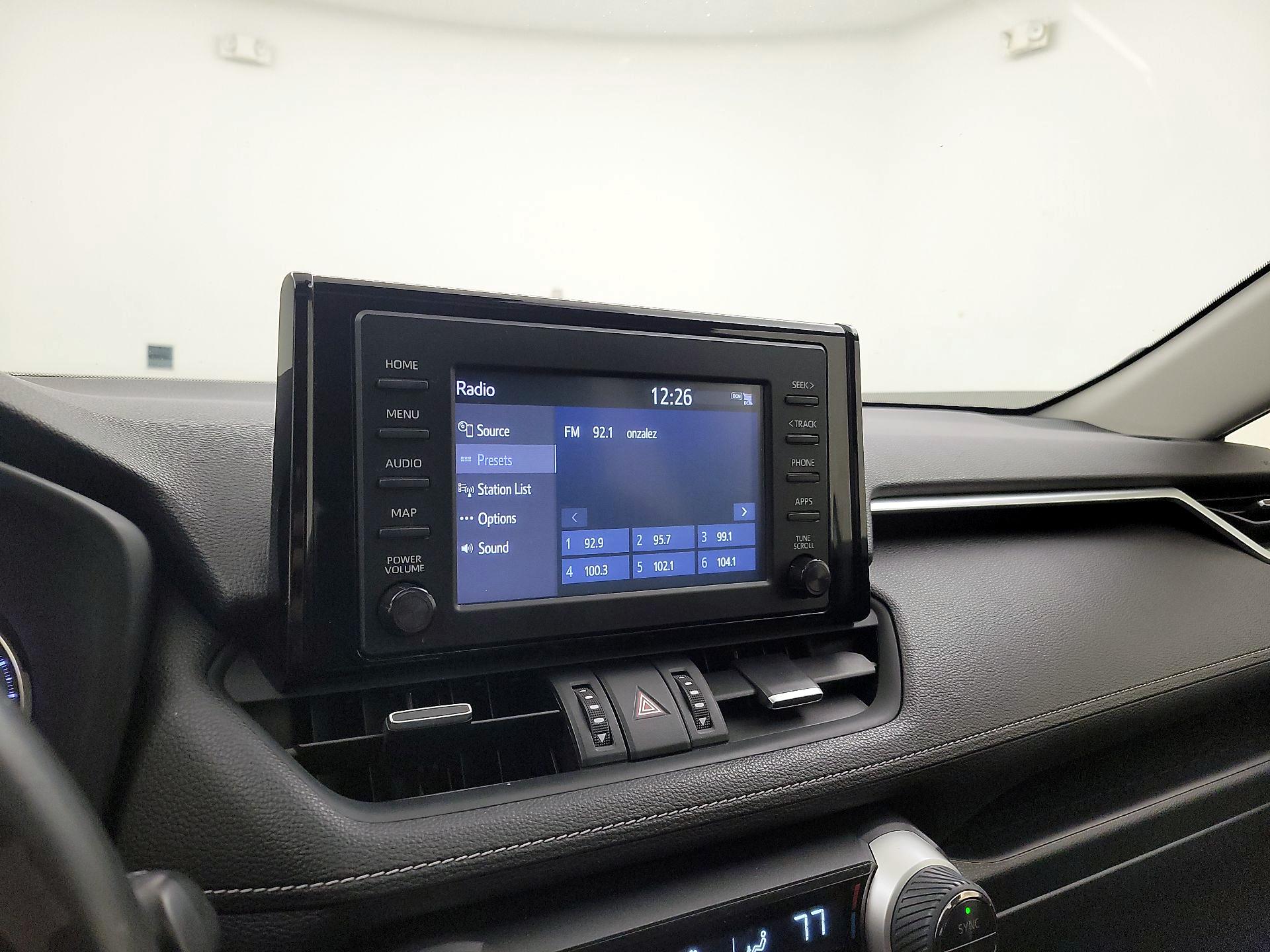 Thumbnail: 2019 Toyota RAV4 - 15