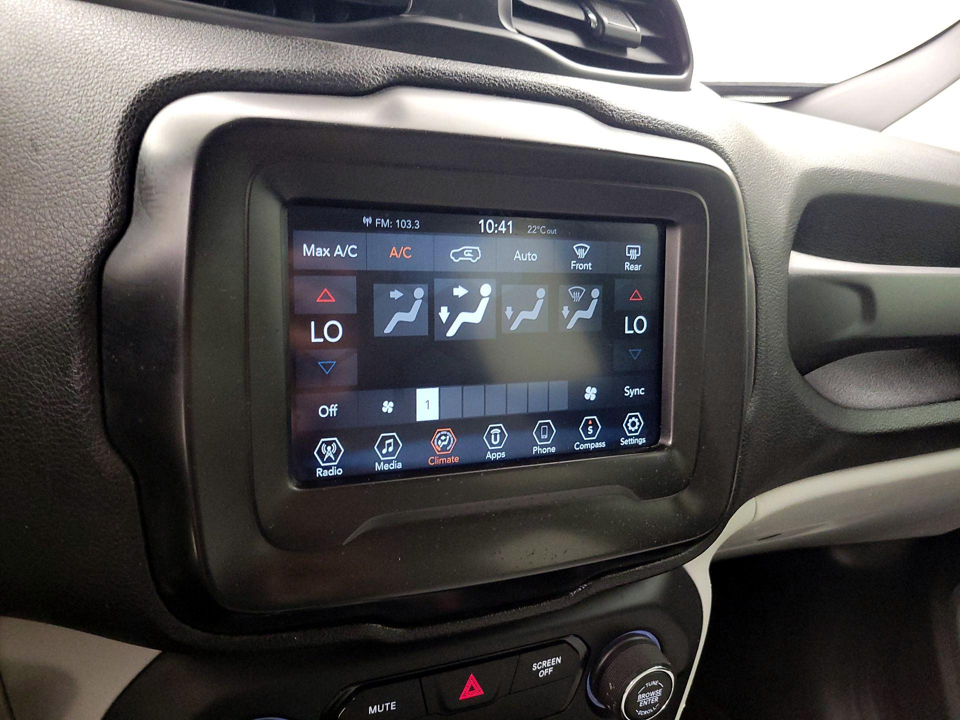 Thumbnail: 2018 Jeep Renegade - 15