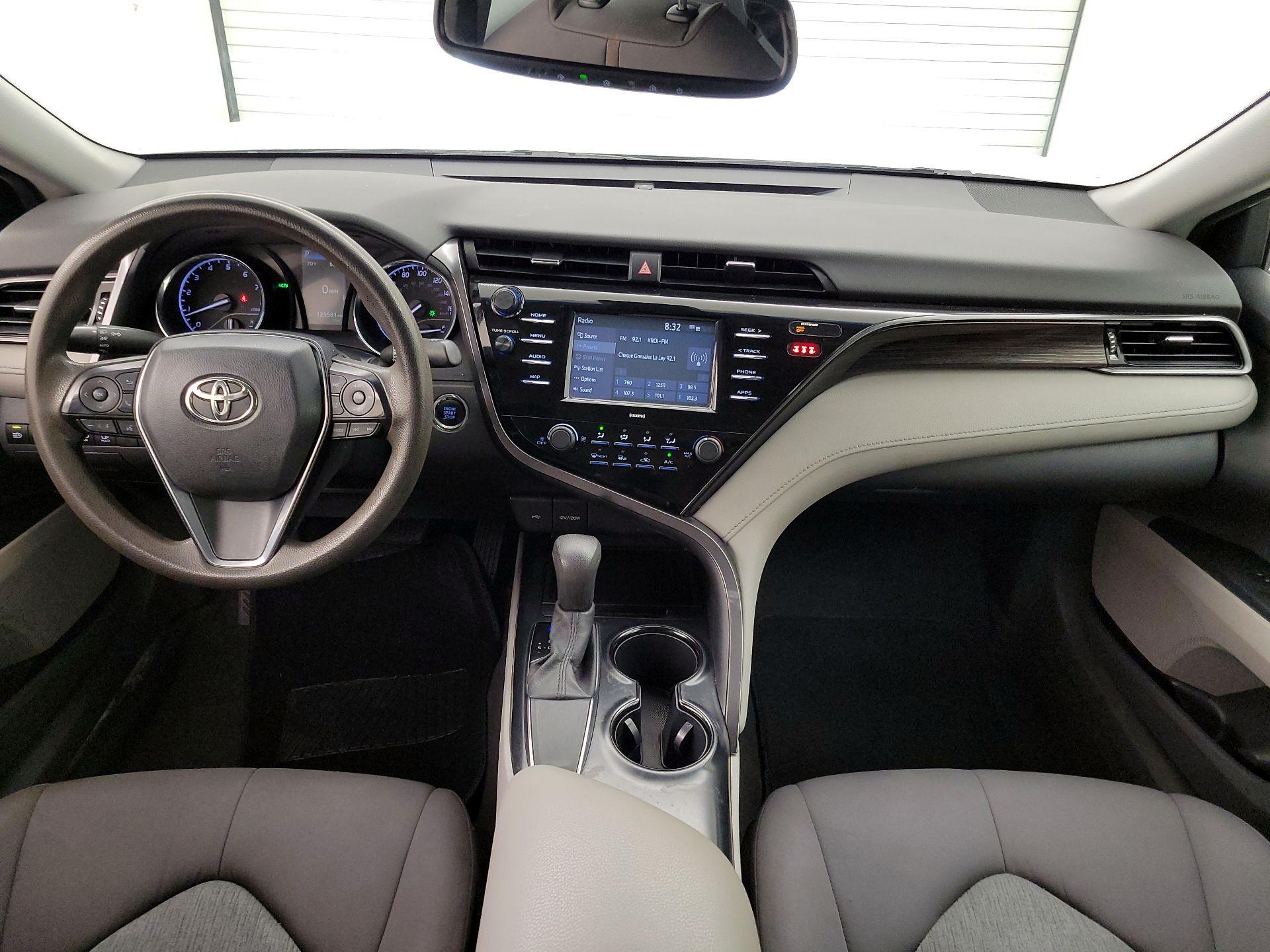 Thumbnail: 2020 Toyota Camry - 9