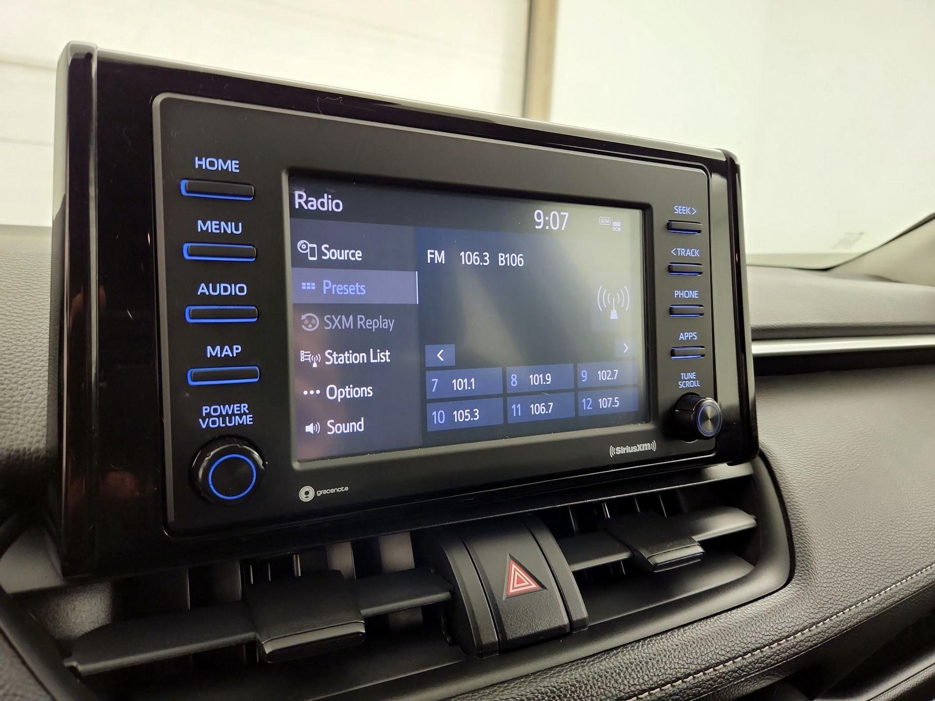 Thumbnail: 2020 Toyota RAV4 - 15