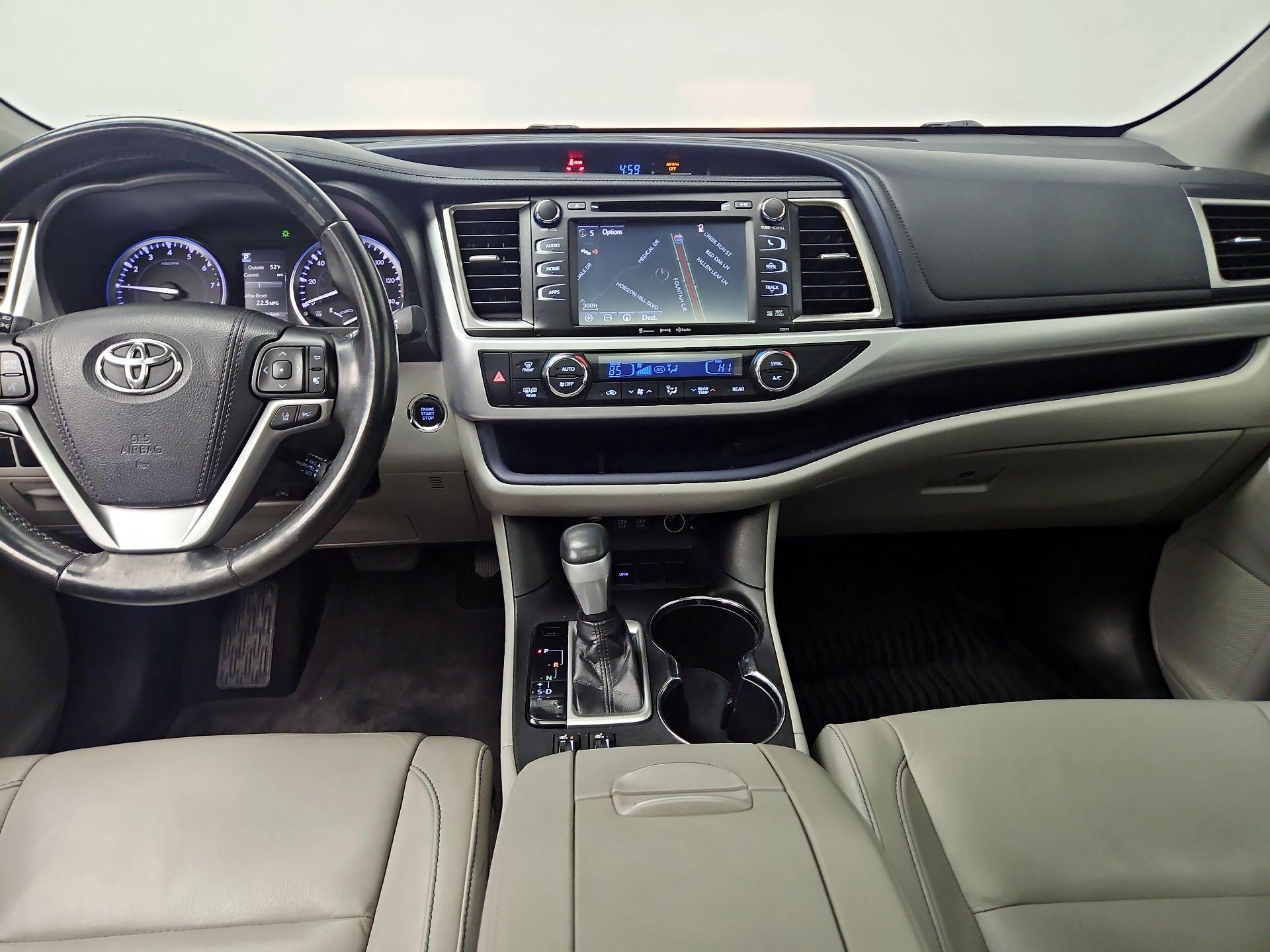 Thumbnail: 2018 Toyota Highlander - 9