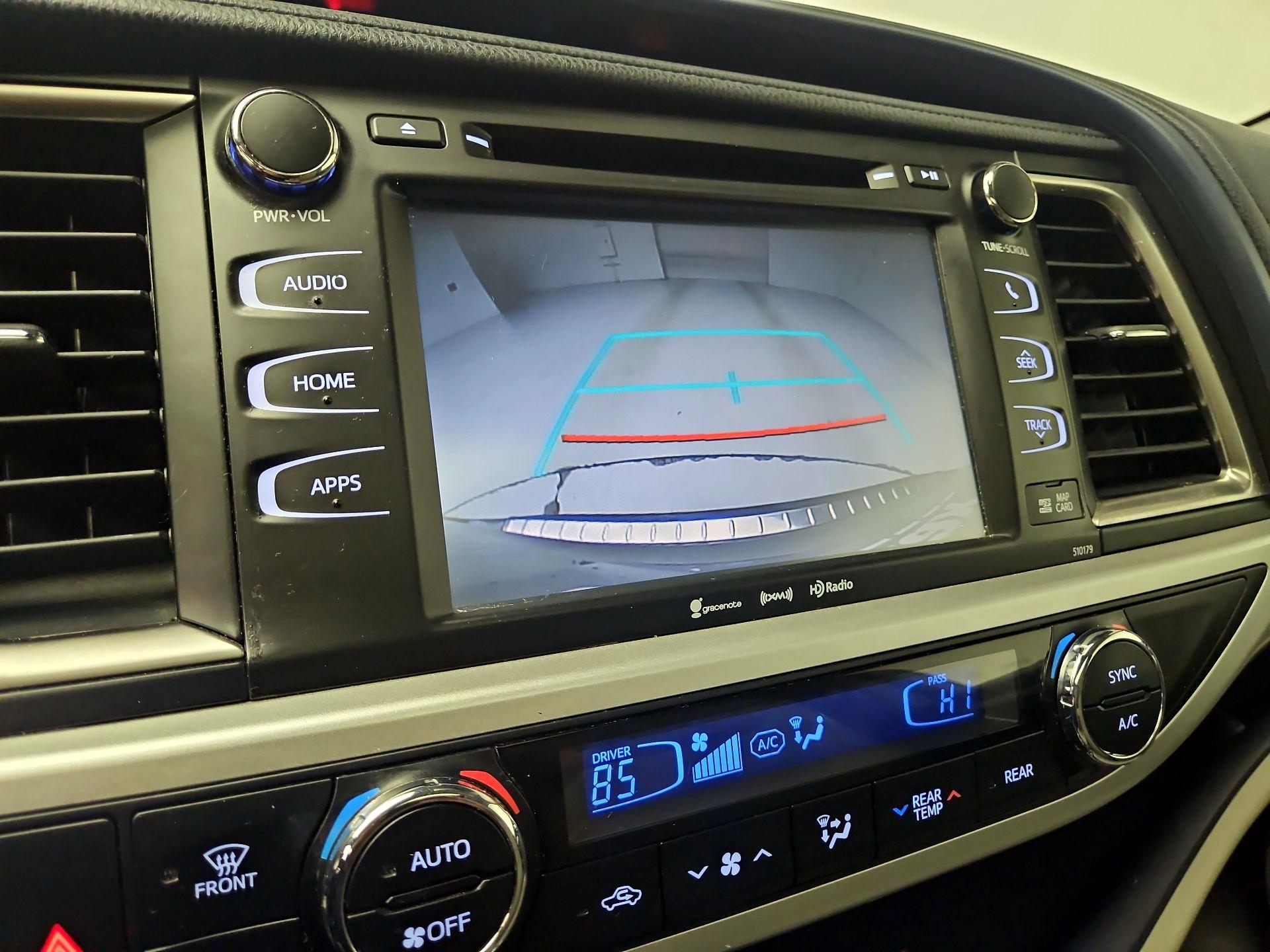 Thumbnail: 2018 Toyota Highlander - 15