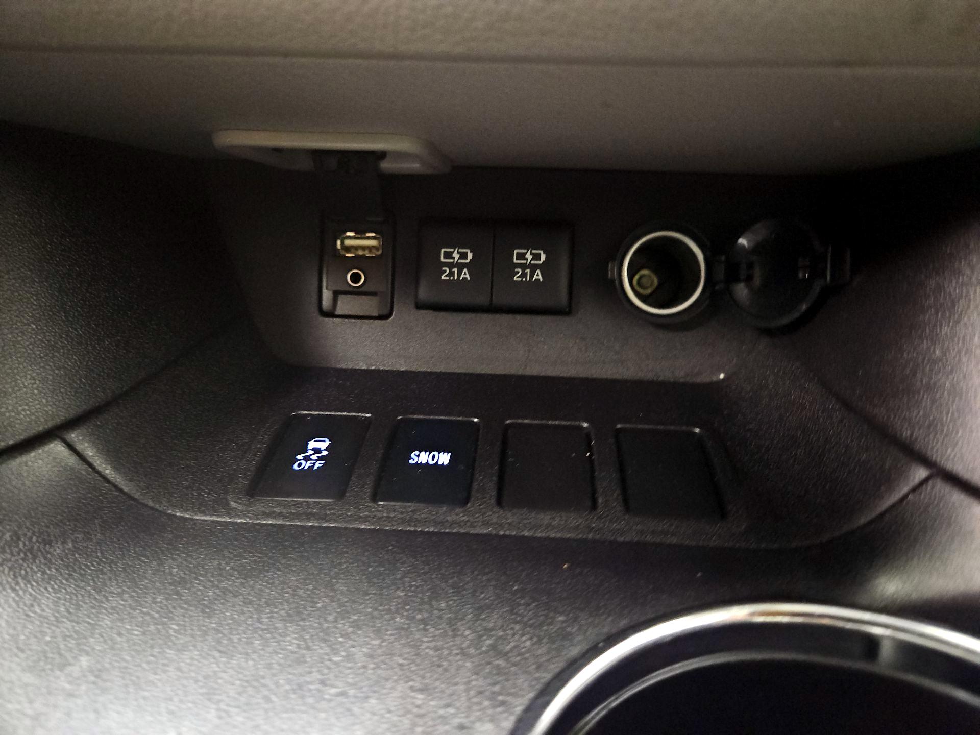 Thumbnail: 2018 Toyota Highlander - 19