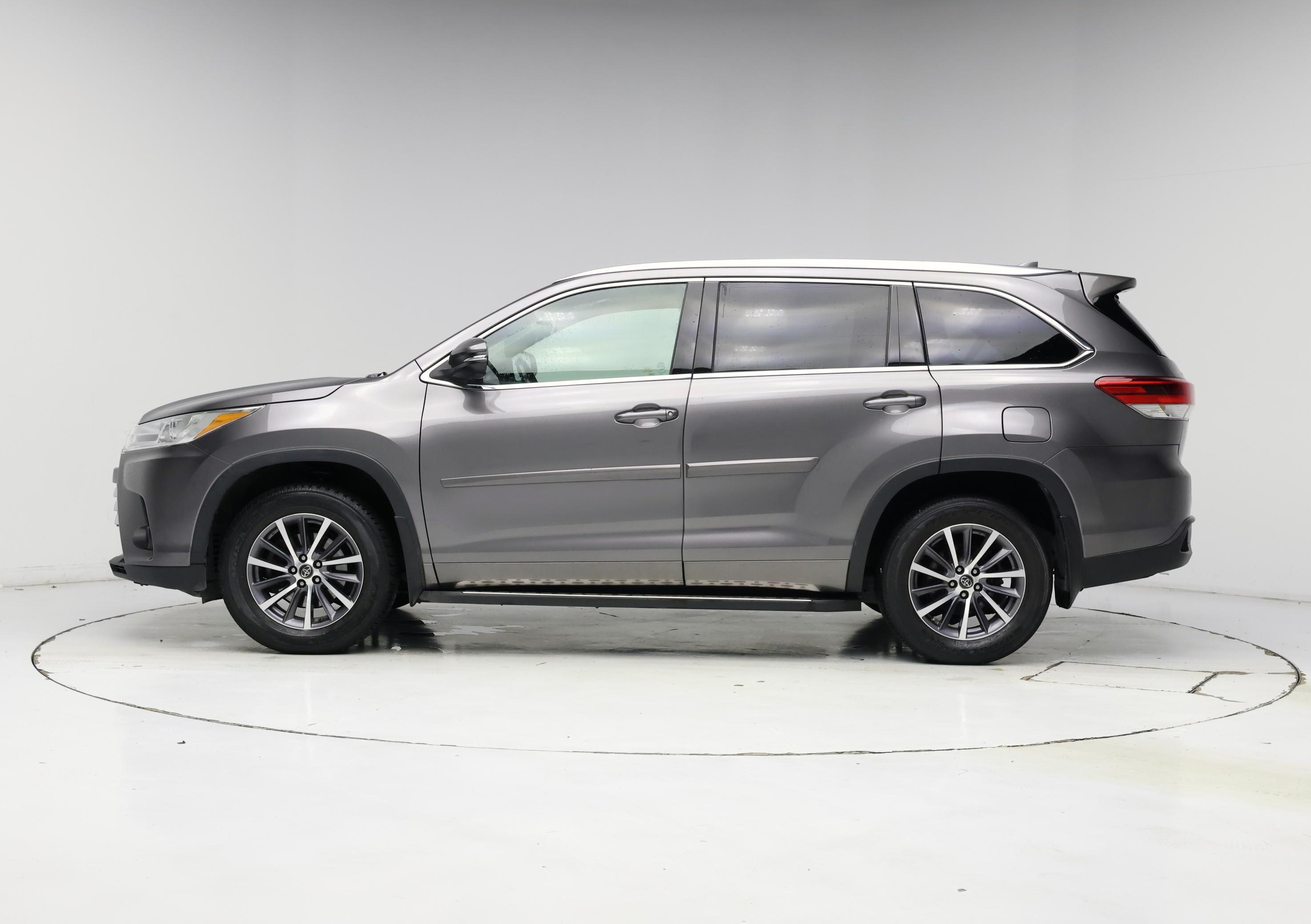 Thumbnail: 2018 Toyota Highlander - 3