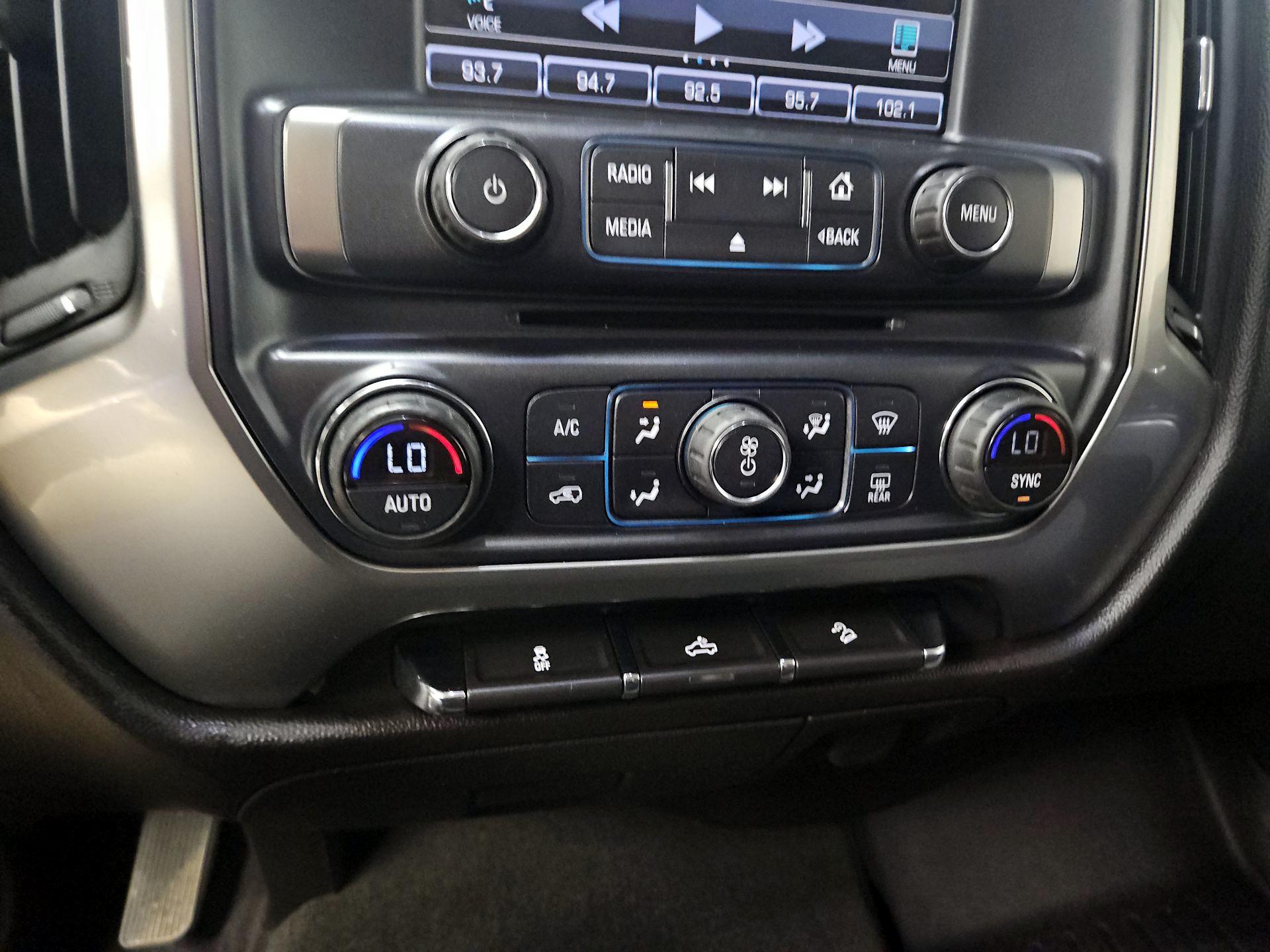 Thumbnail: 2016 Chevrolet Silverado 1500 - 16