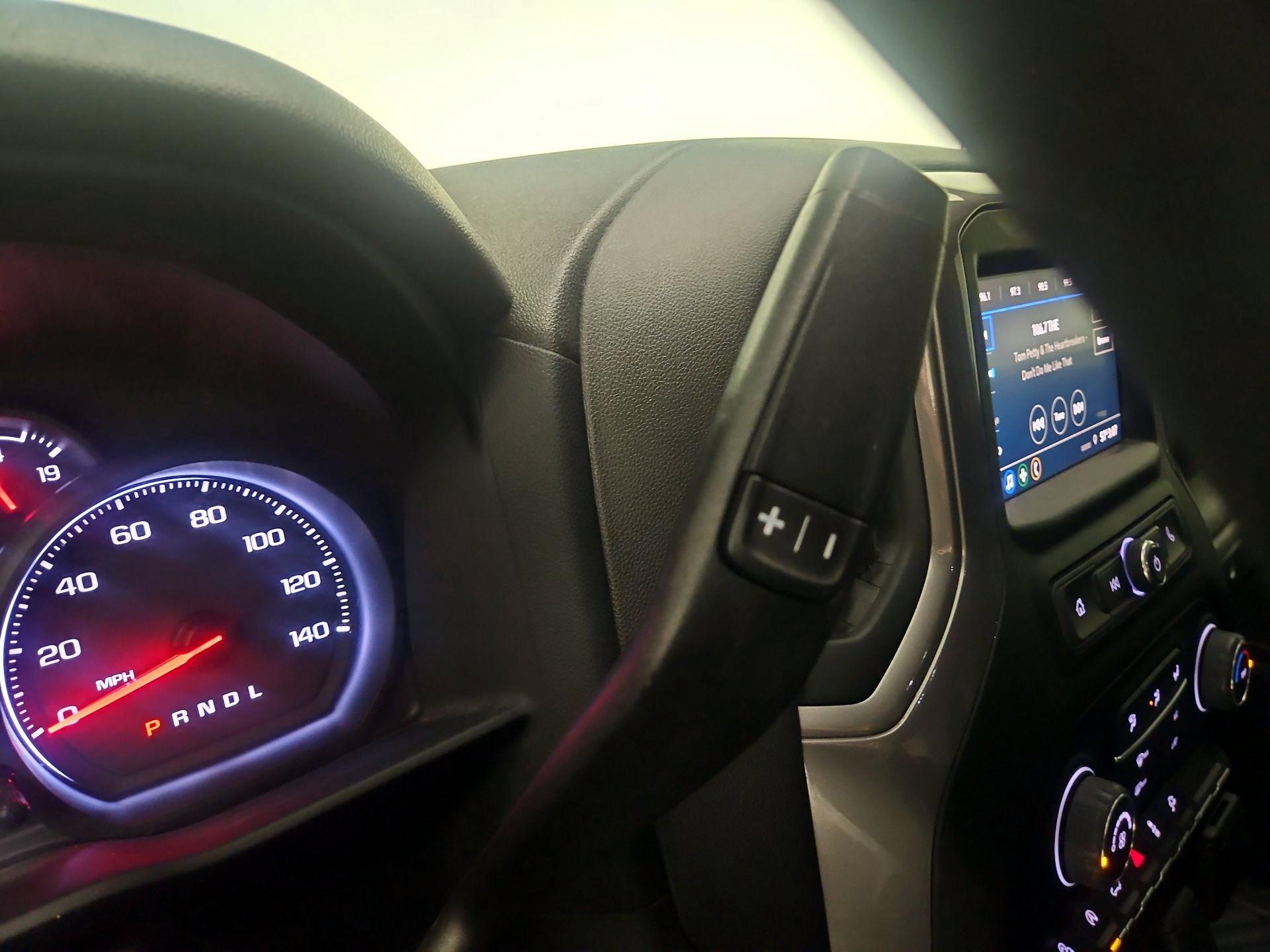 Thumbnail: 2022 Chevrolet Silverado 1500 - 17