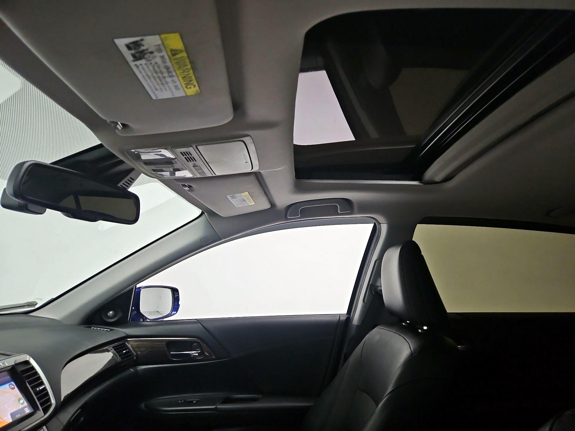 Thumbnail: 2017 Honda Accord - 20