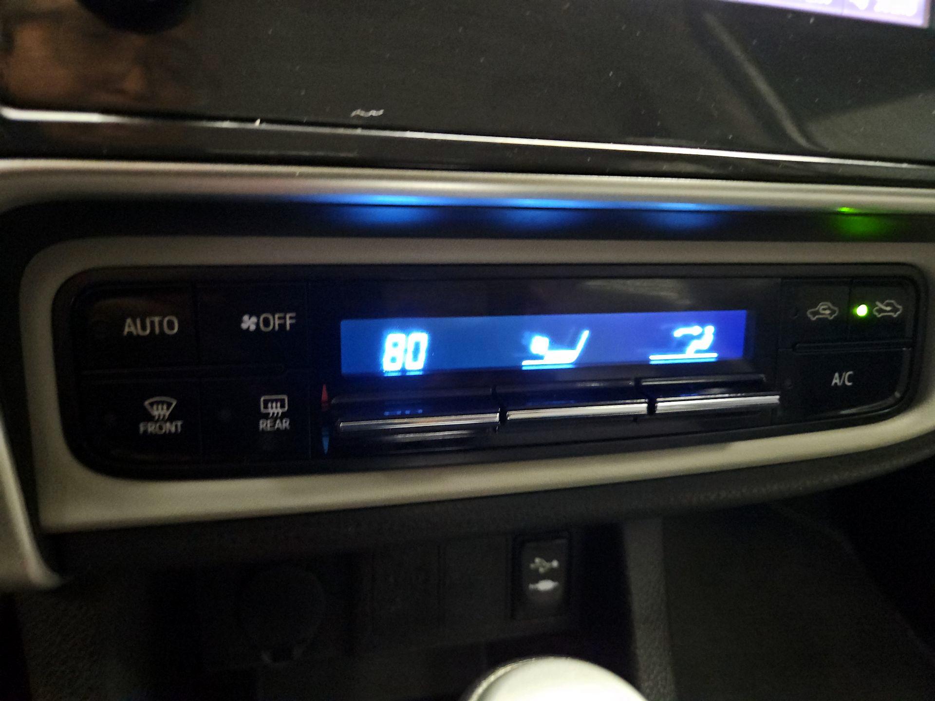 Thumbnail: 2018 Toyota Corolla - 16