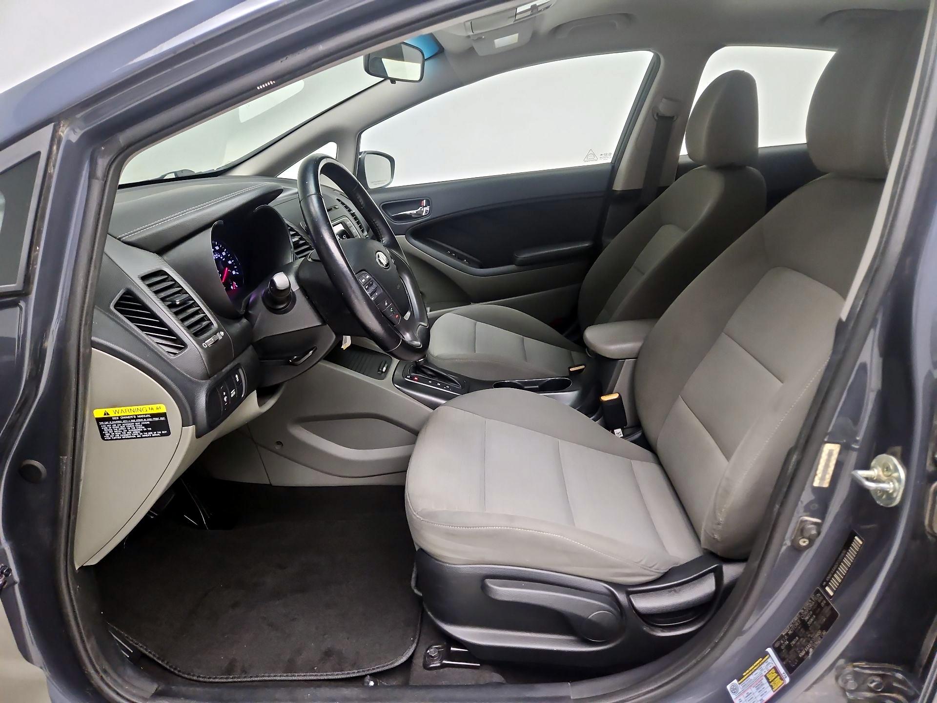 Thumbnail: 2015 Kia Forte - 11