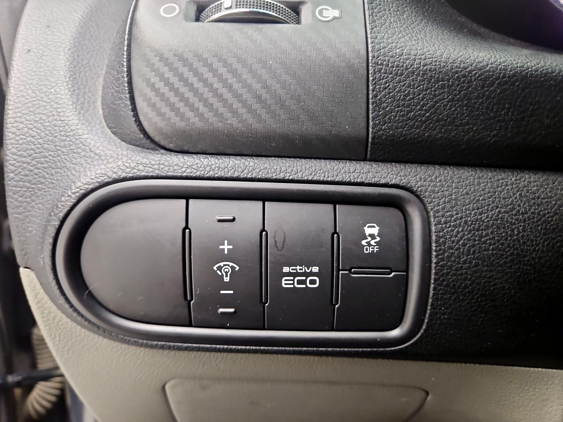 Thumbnail: 2015 Kia Forte - 13