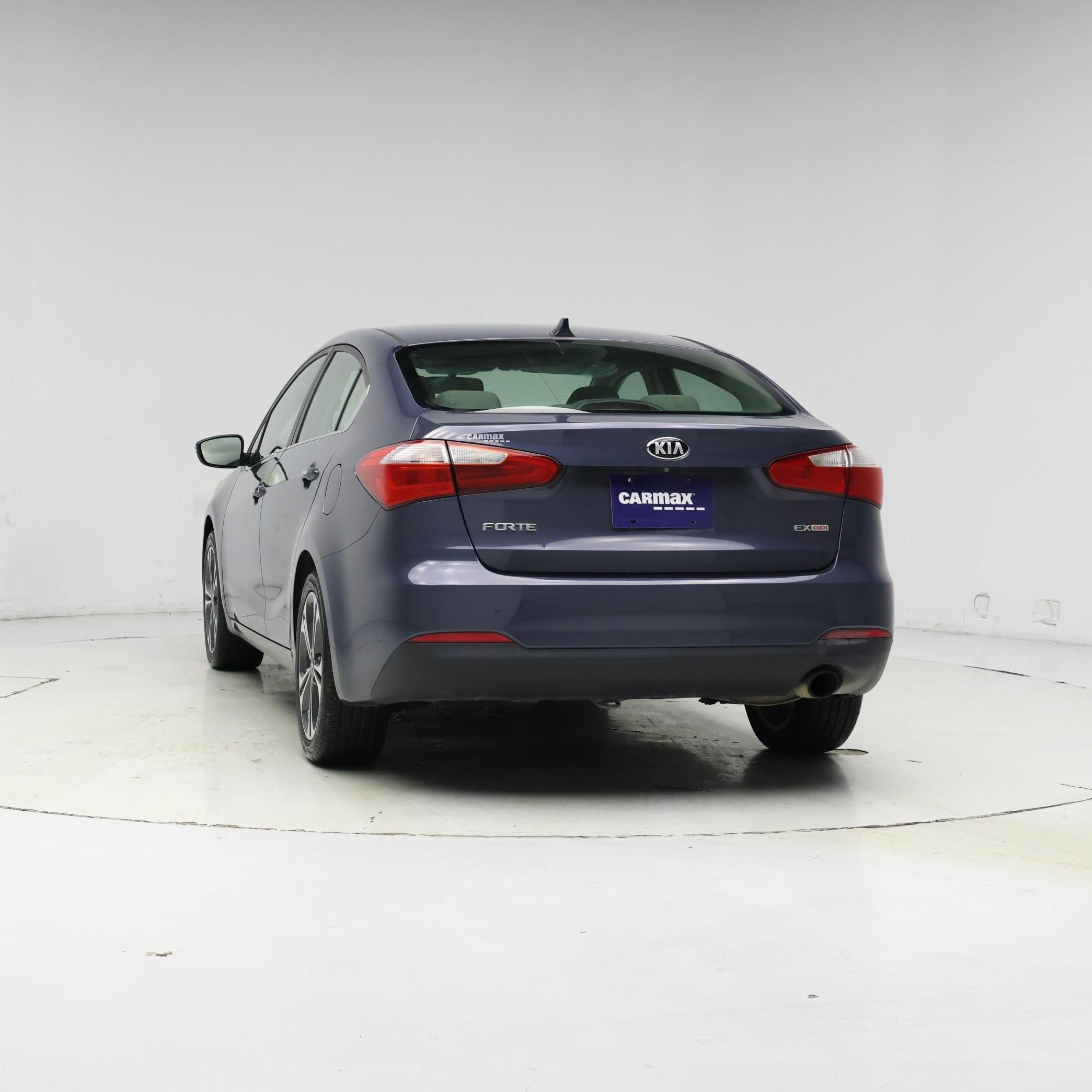 Thumbnail: 2015 Kia Forte - 6