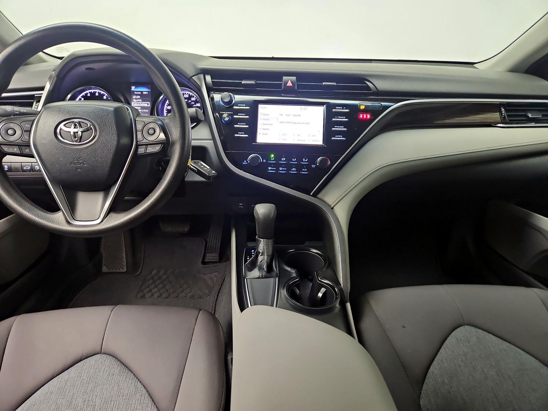 Thumbnail: 2018 Toyota Camry - 9