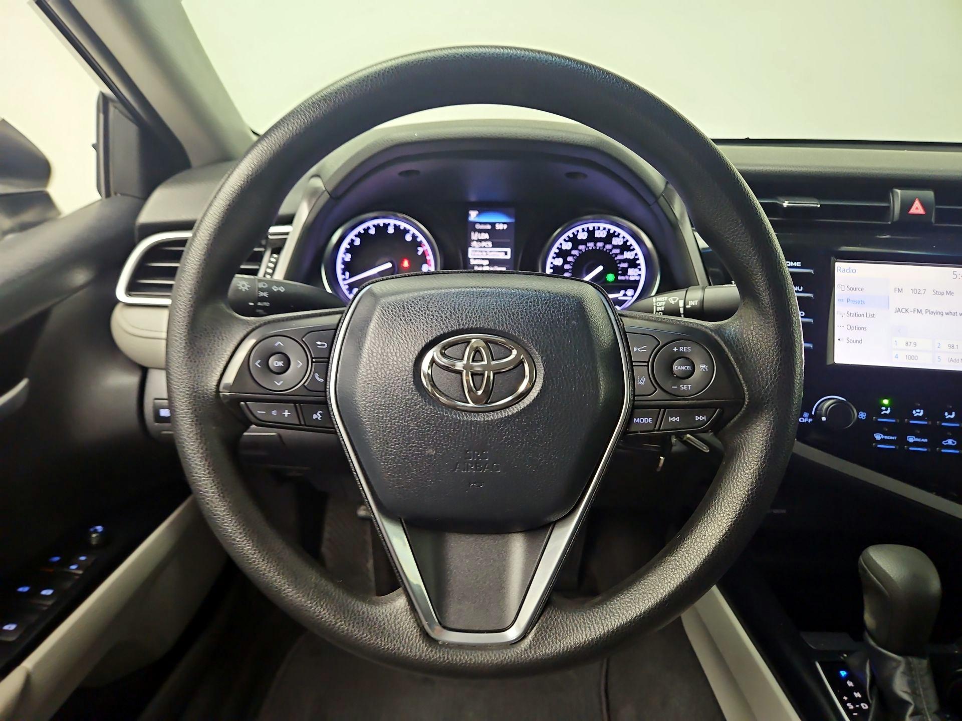 Thumbnail: 2018 Toyota Camry - 10