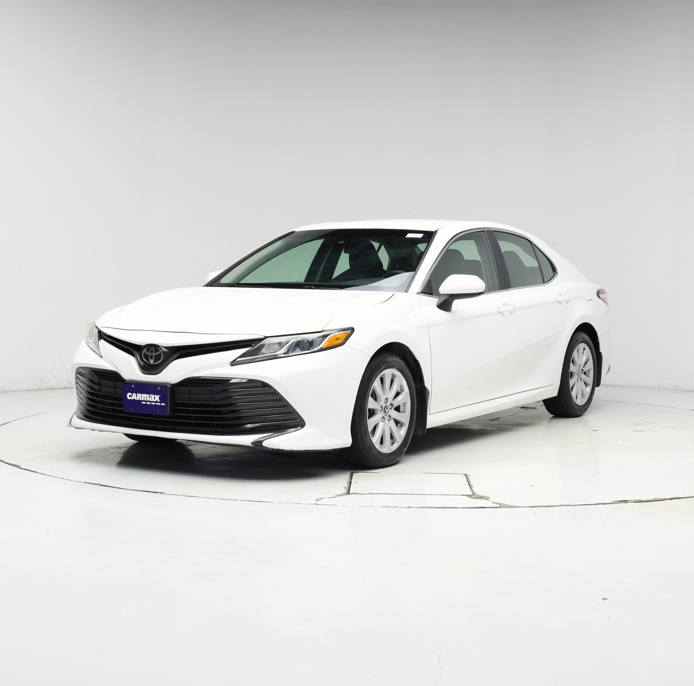 Thumbnail: 2018 Toyota Camry - 4