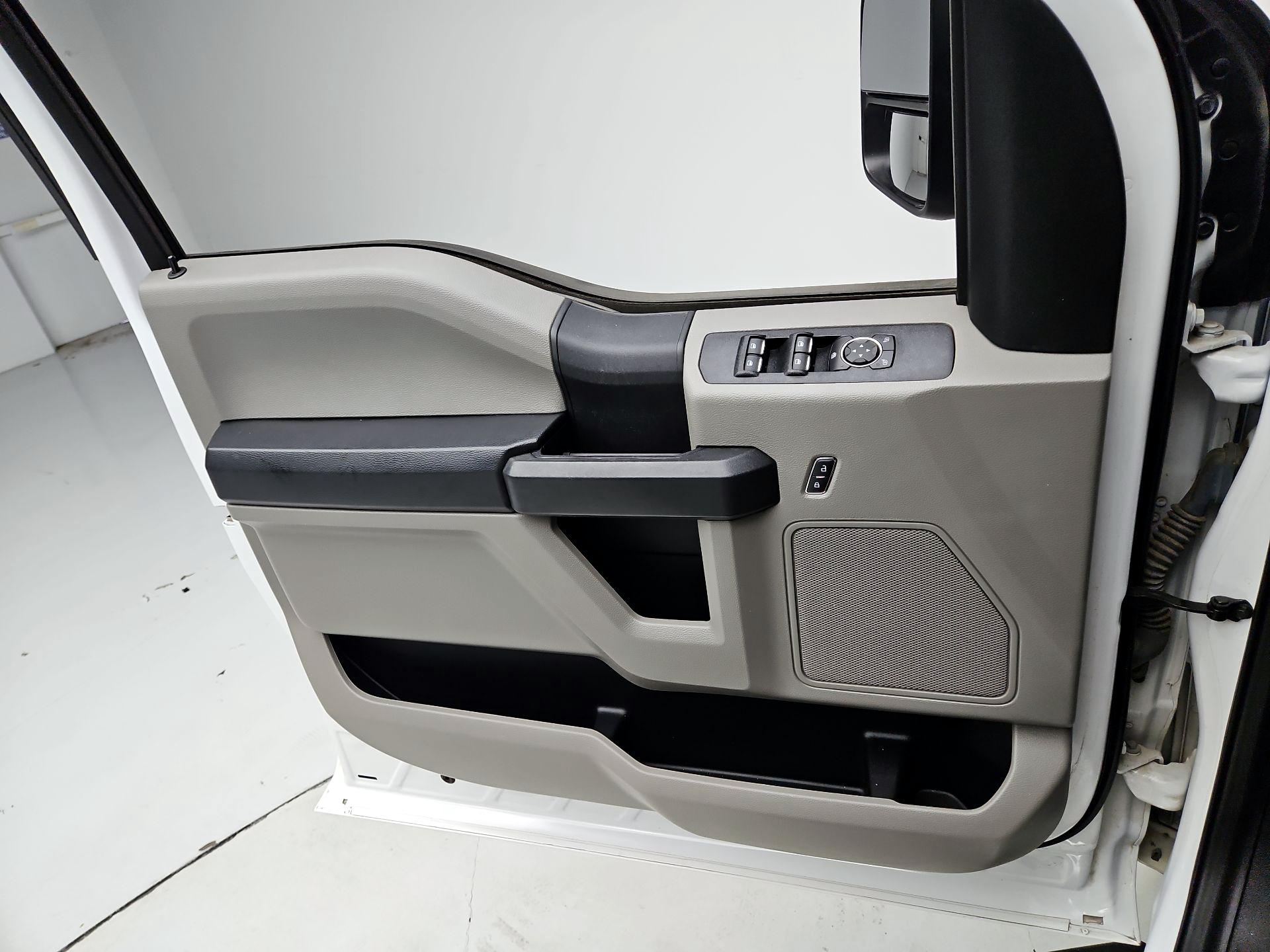 Thumbnail: 2021 Ford F-250 - 12