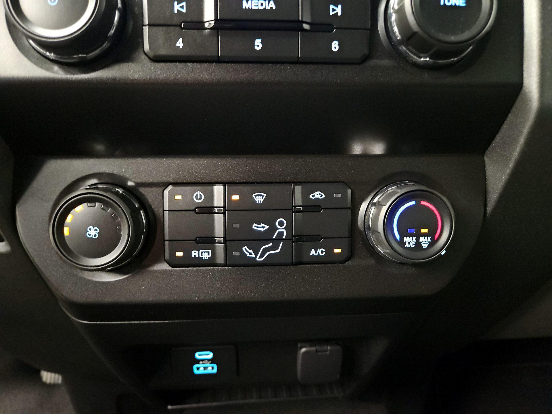 Thumbnail: 2021 Ford F-250 - 16