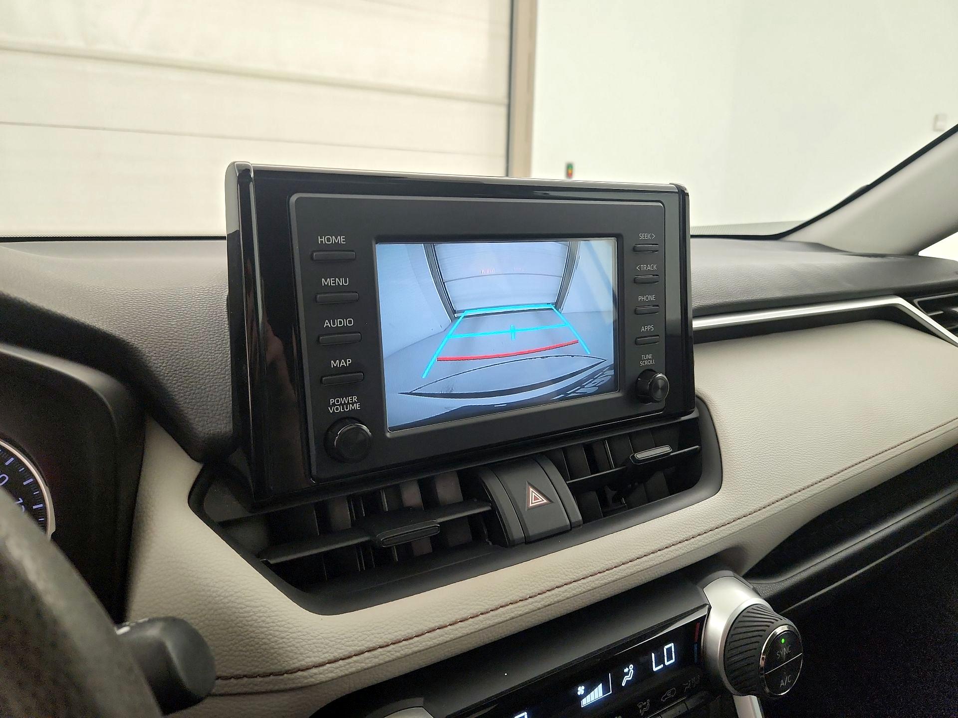 Thumbnail: 2019 Toyota RAV4 - 14