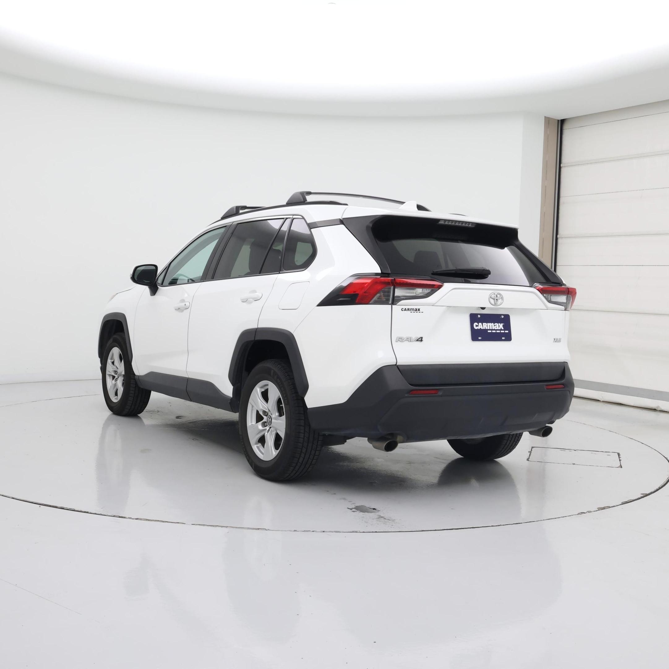 Thumbnail: 2019 Toyota RAV4 - 2