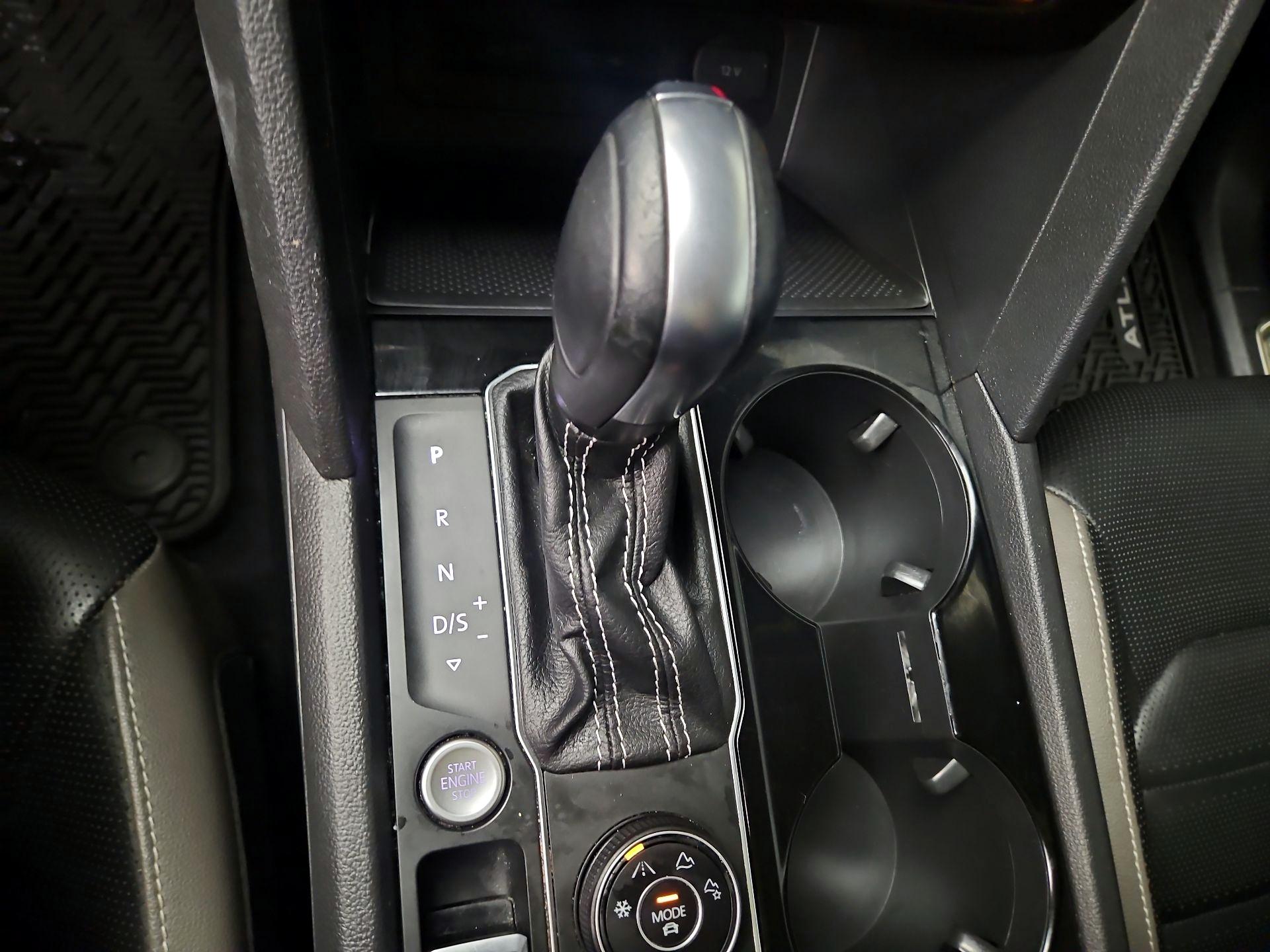 Thumbnail: 2021 Volkswagen Atlas - 18